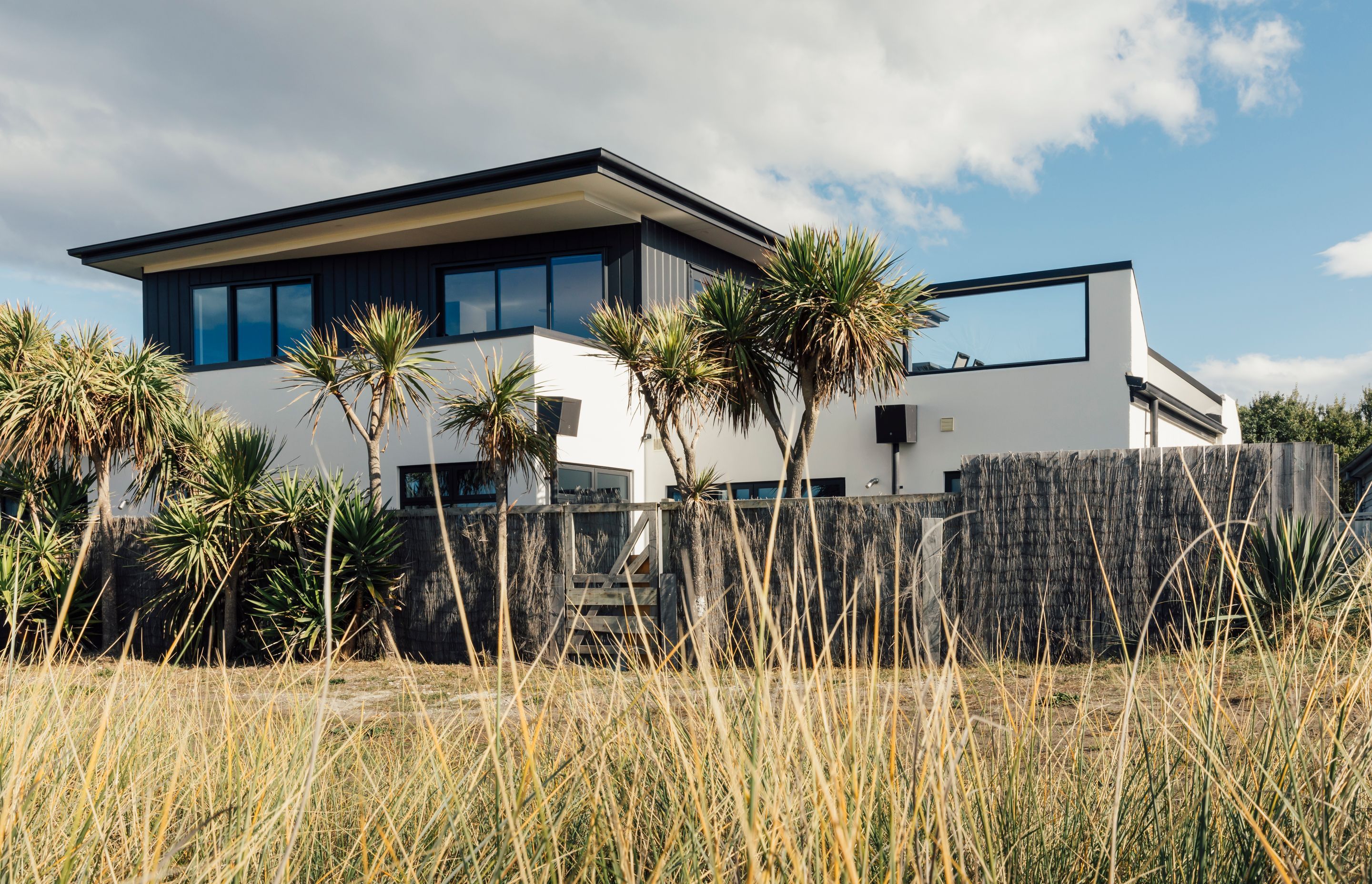 Dunes Do Up