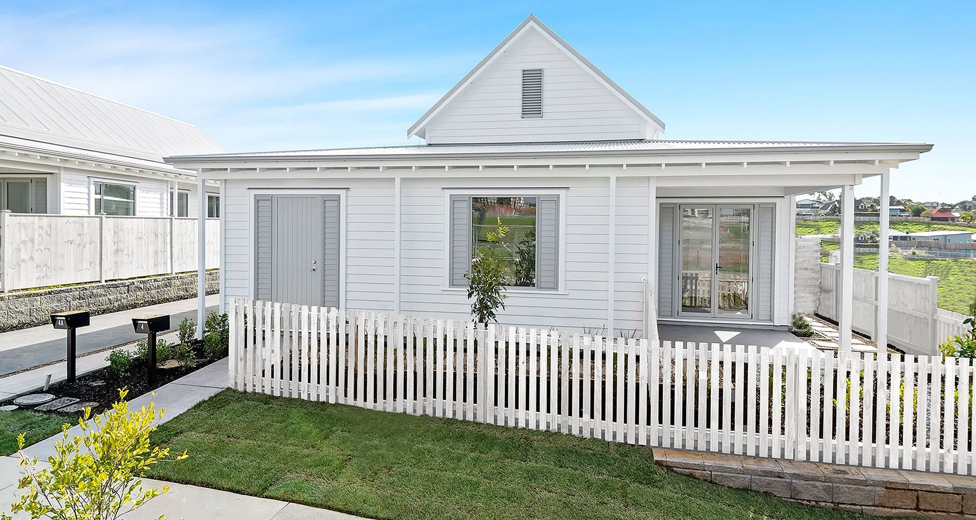 Red Beach Single Level Duplexes banner
