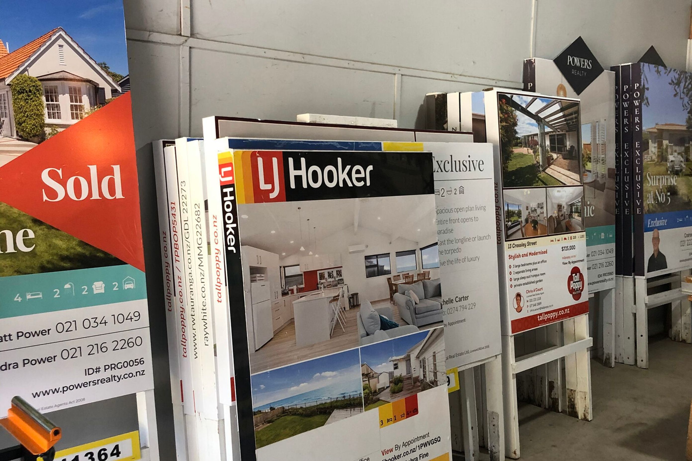 Signboards-Services06.jpg
