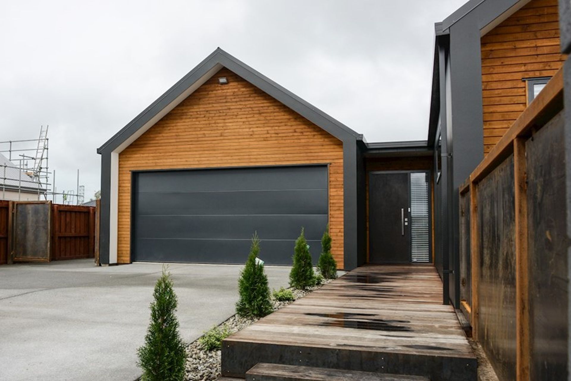 Lazarette Loop House II