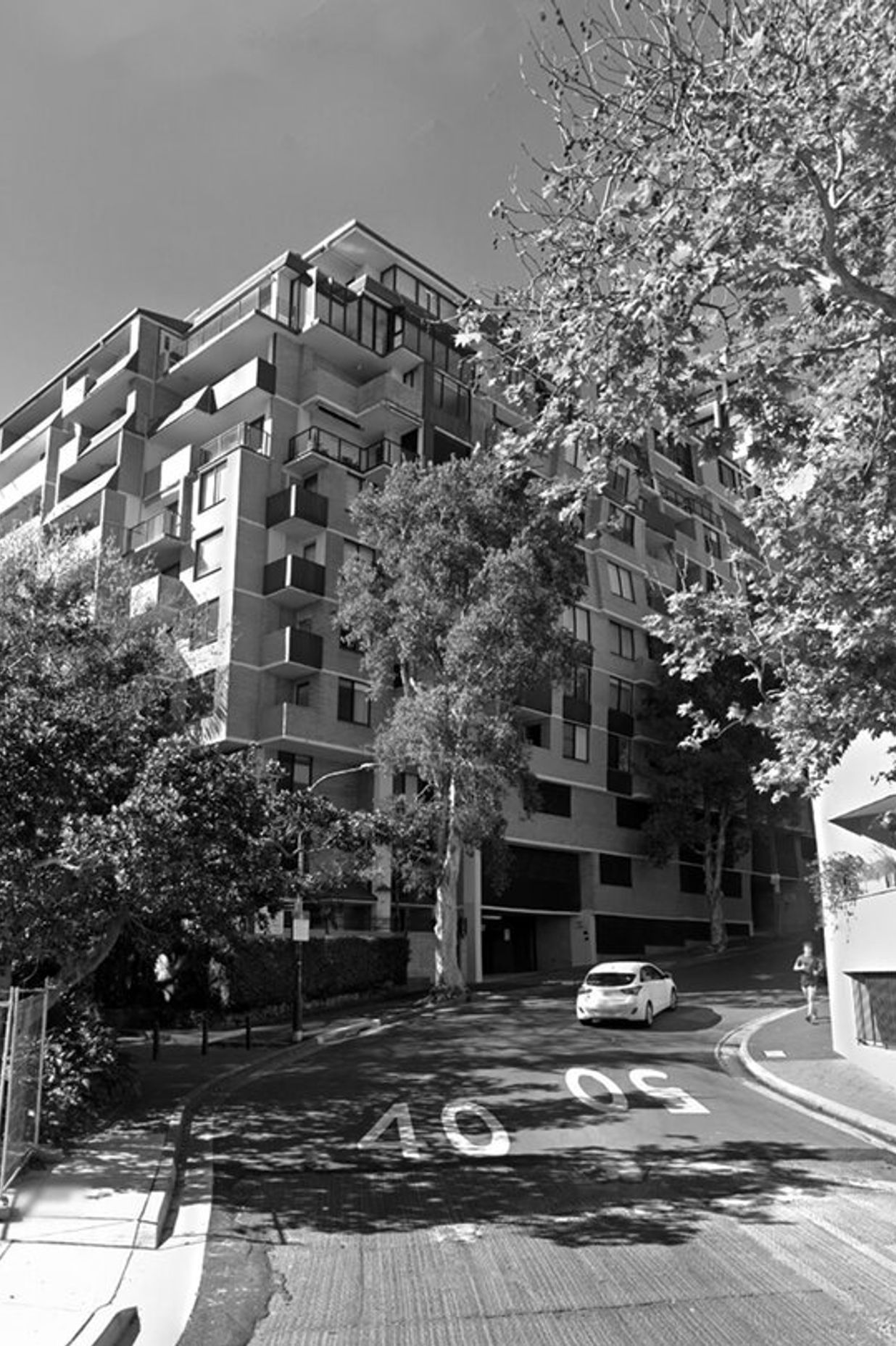 Waratah Apartments