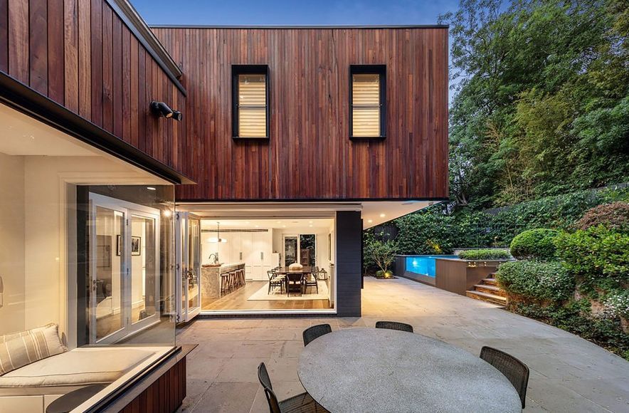 Toorak House 2
