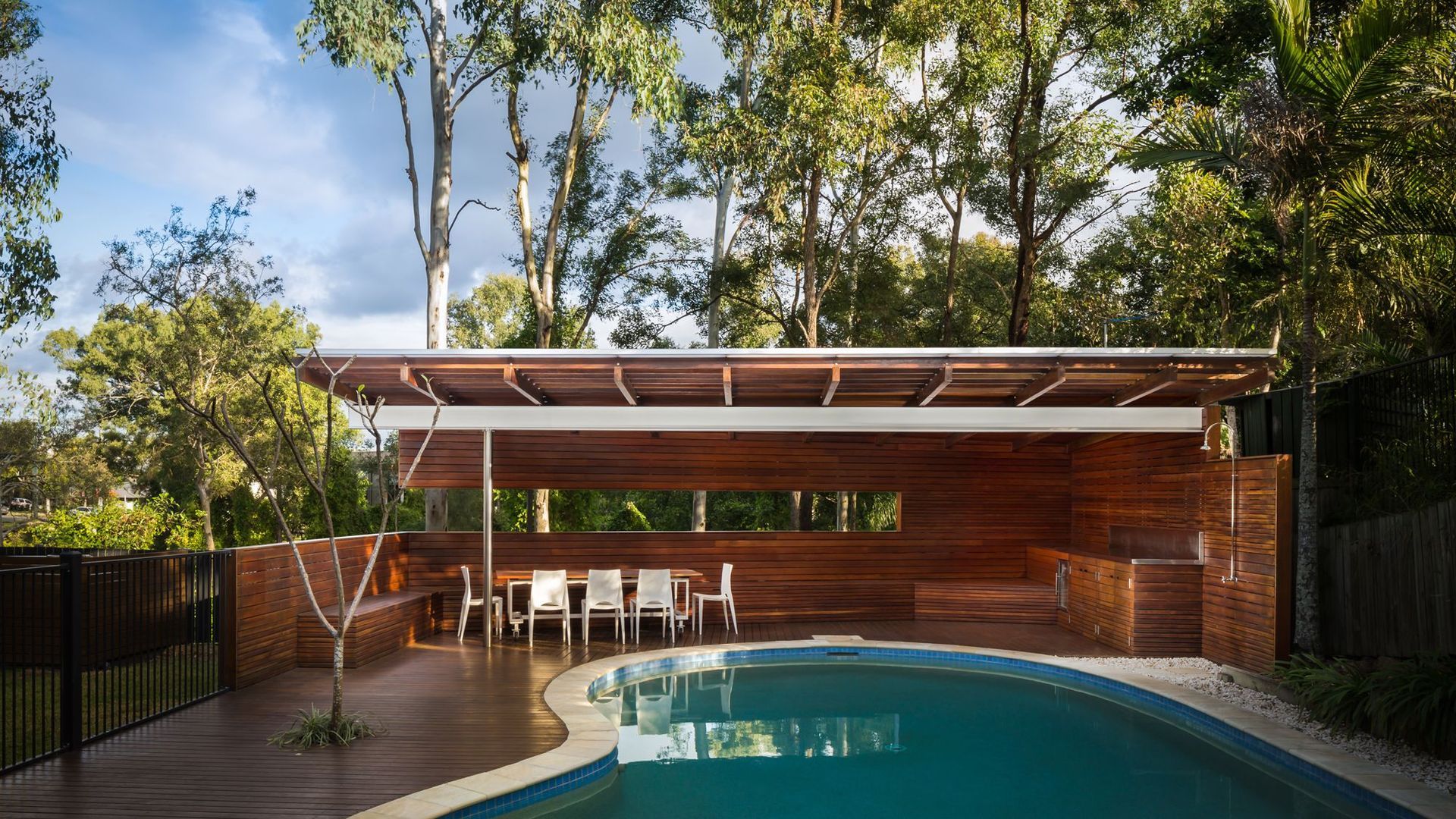 Yeerongpilly Poolhouse banner