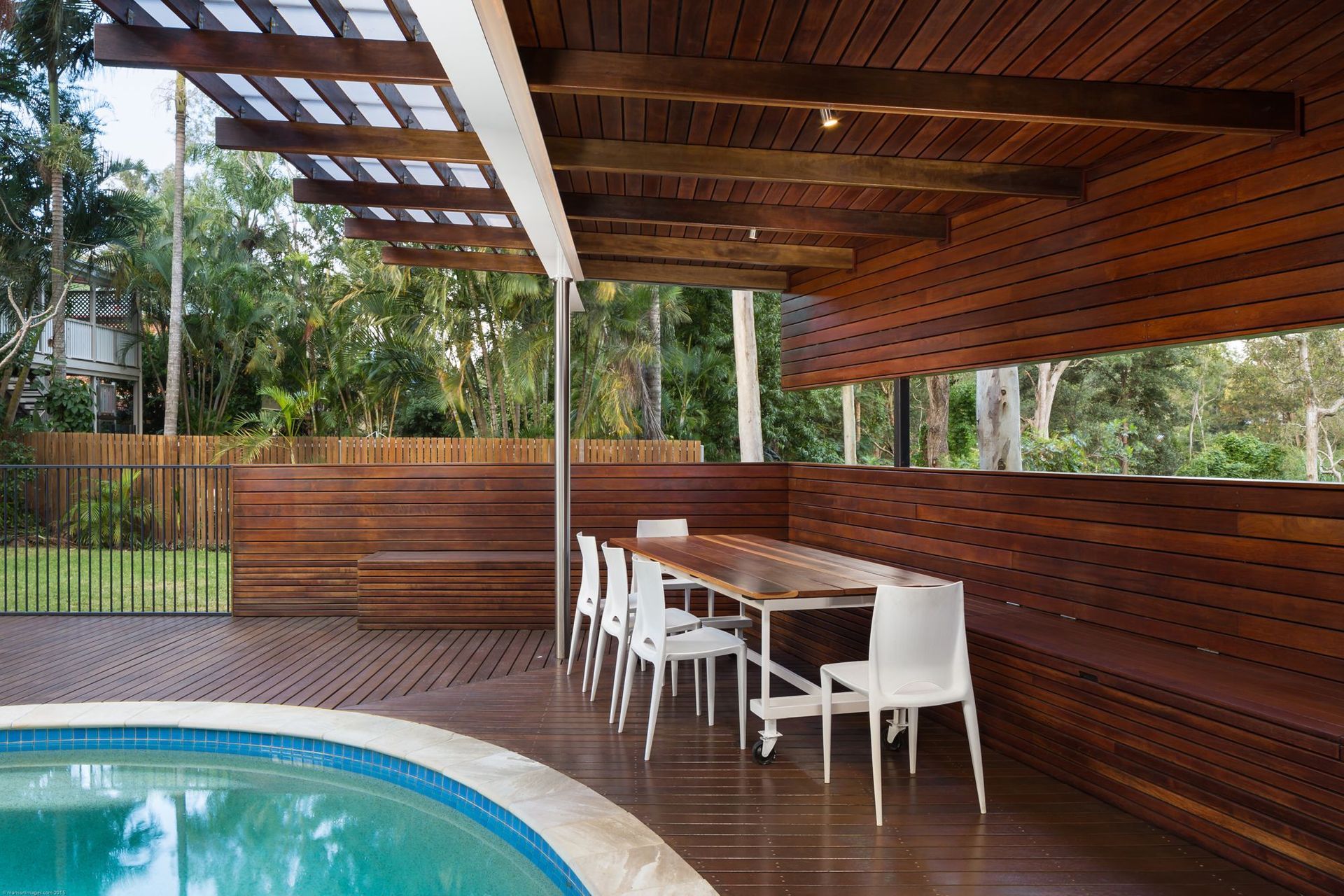 Yeerongpilly Poolhouse