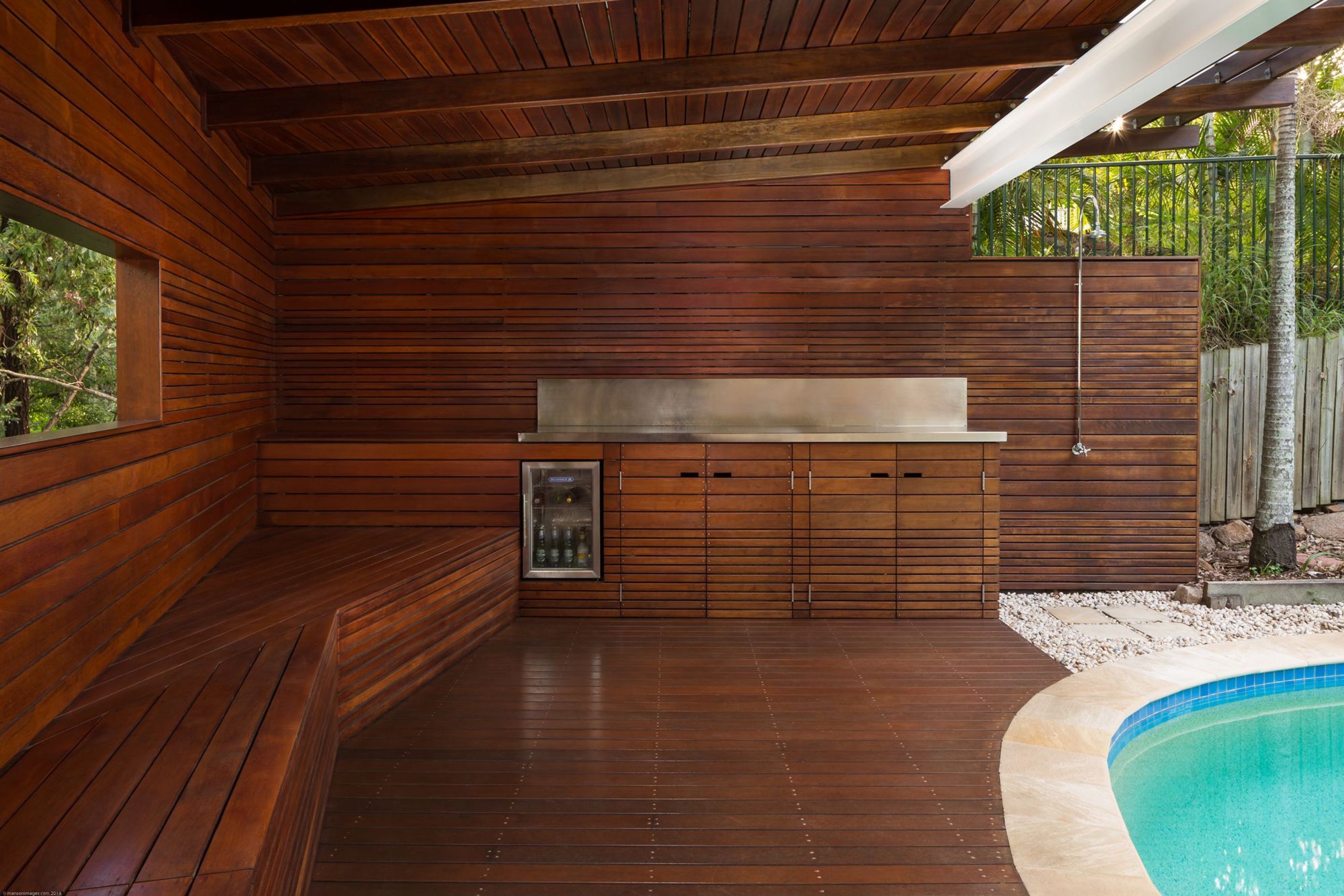 Yeerongpilly Poolhouse