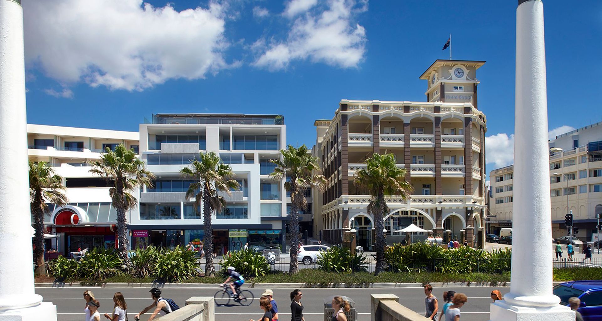 MHNDU The Beach House