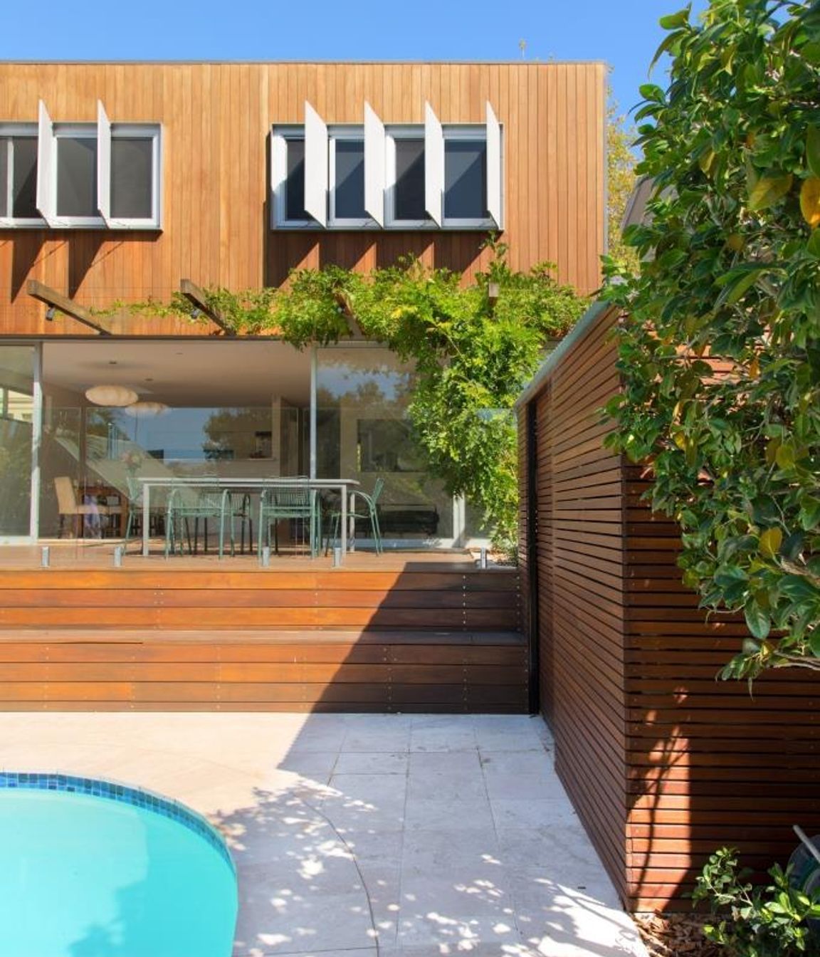 ##Annandale House 1