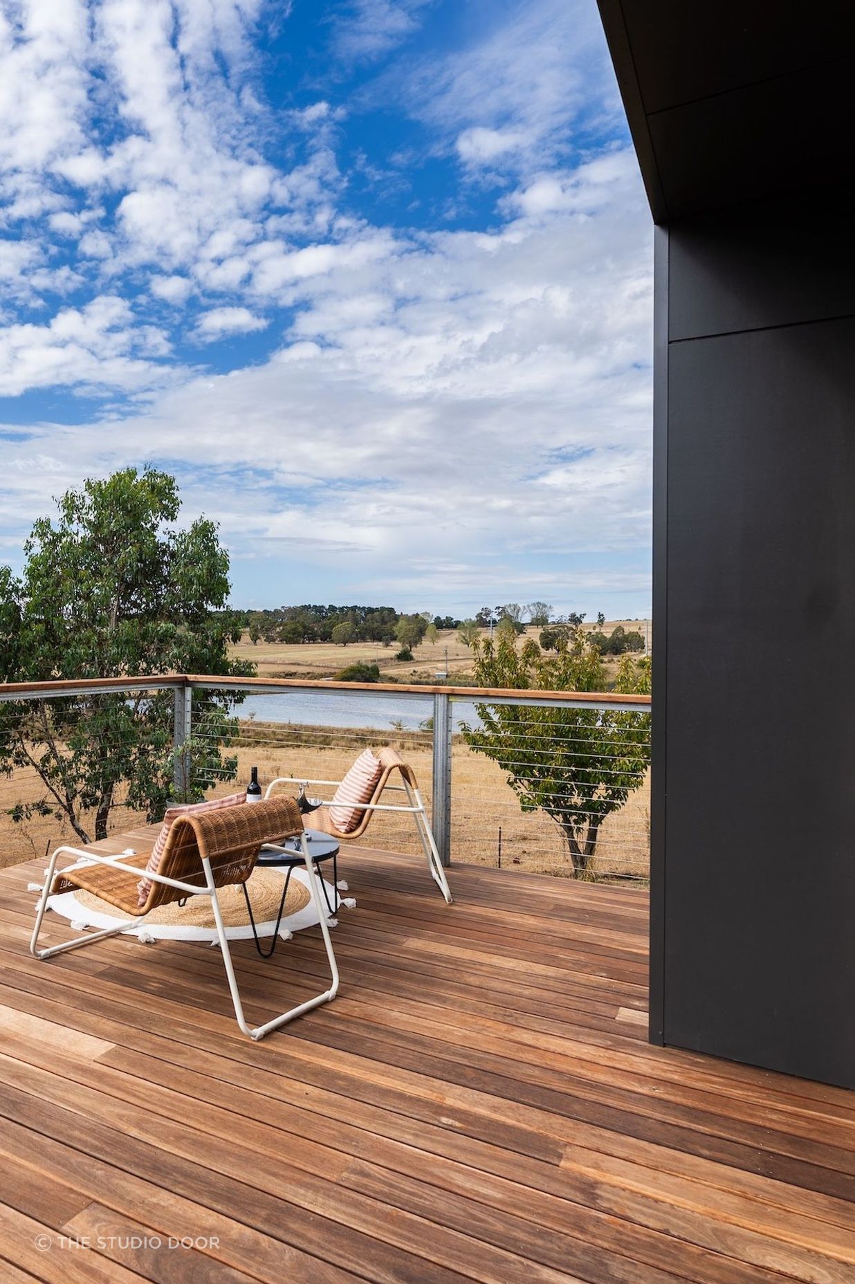 11-envirotecture-livinglightlyhaus-renovation-newsouthwales-external.jpg
