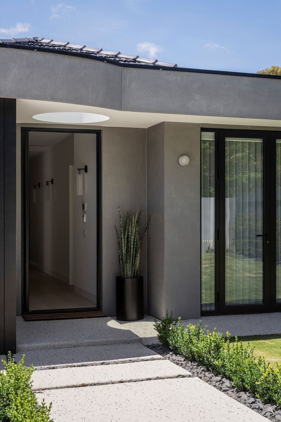 12ForsterAve0317-ap-compressed.jpg