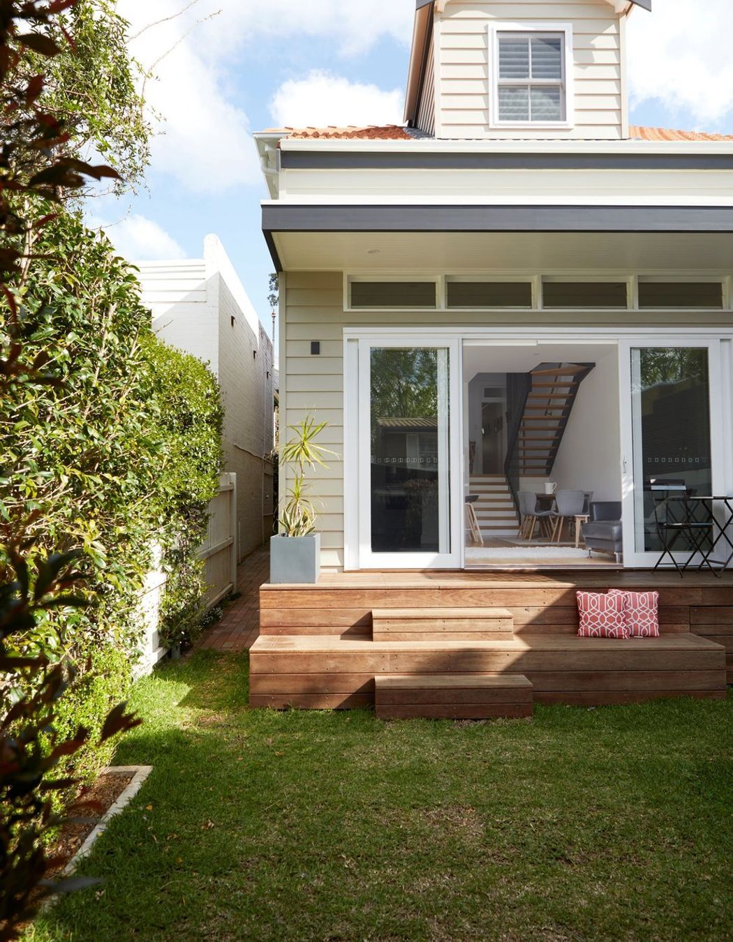 Crows Nest House