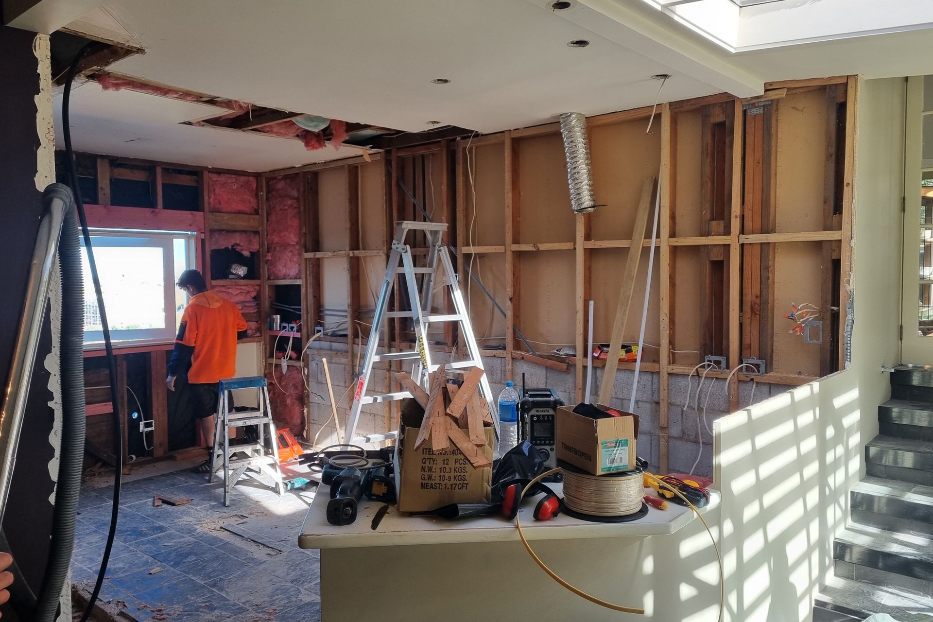 After the demolition having a look at the strip out