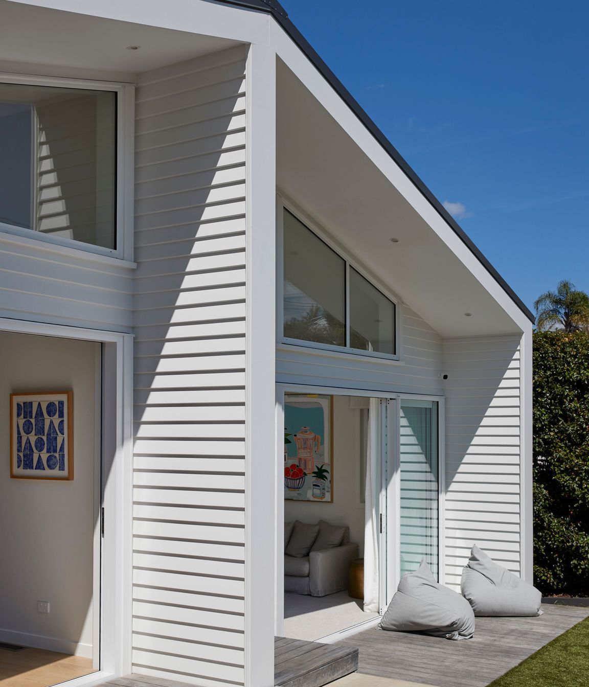 2411-4-Walls-Belle-Vue-108x.jpg