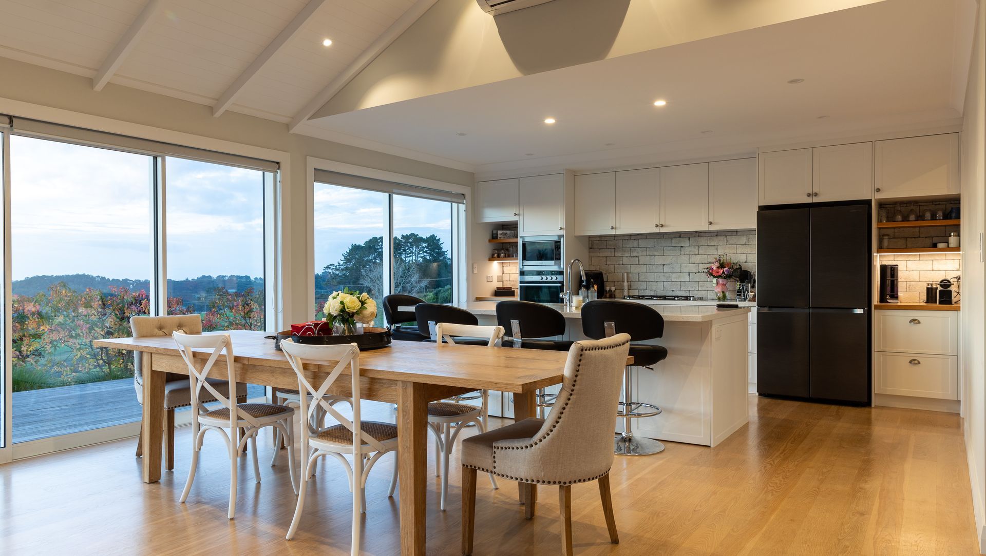 Bright & Beautiful banner