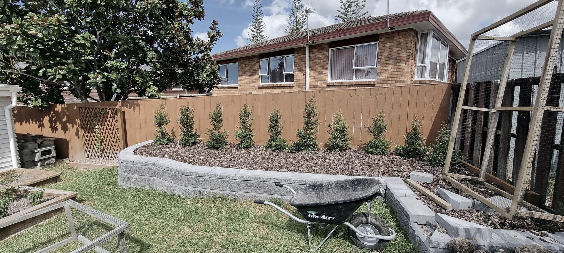Multiple style fences - Glendene banner