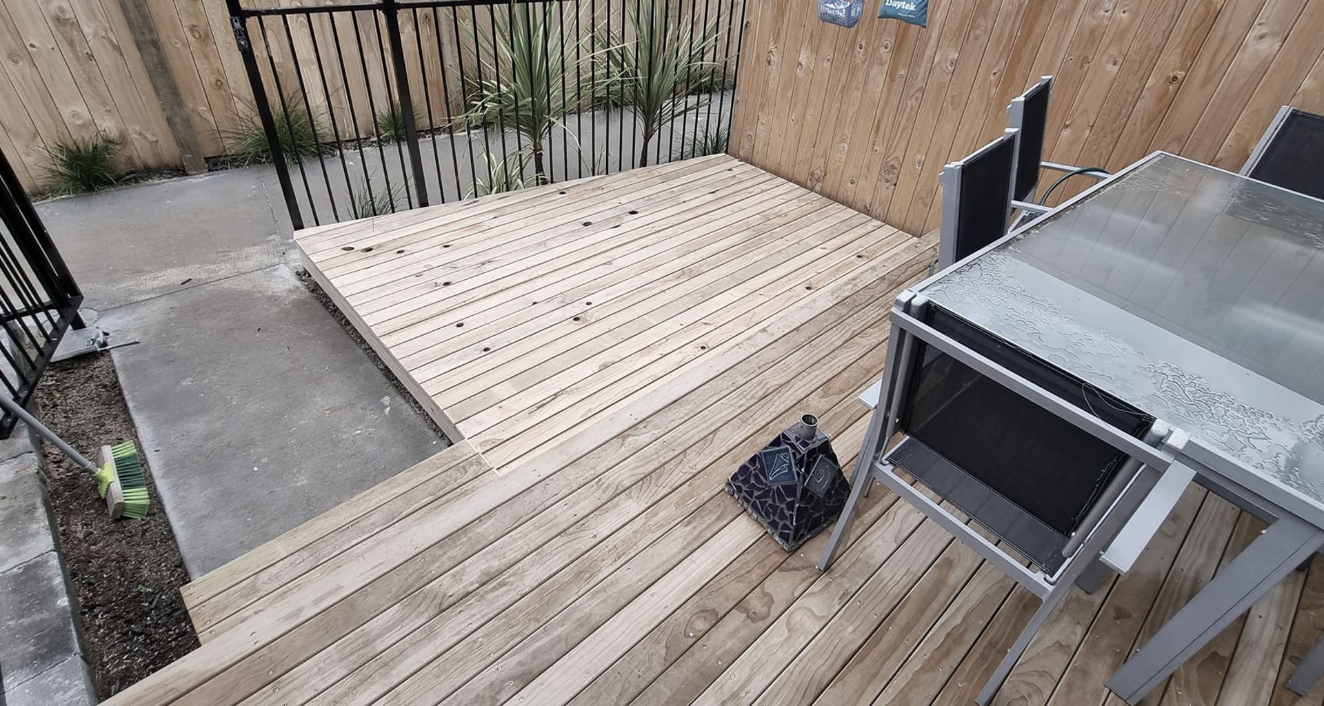 Deck extension - Te Atatu banner