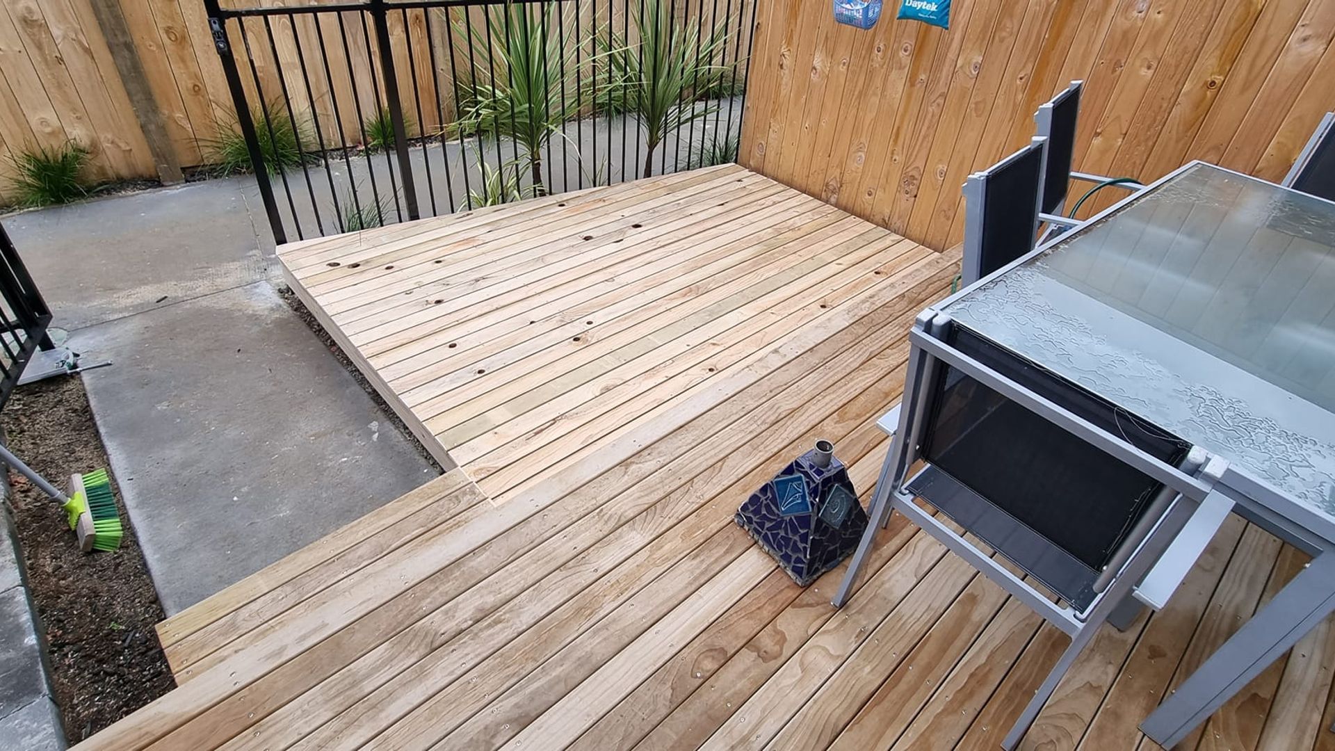 Deck extension - Te Atatu banner