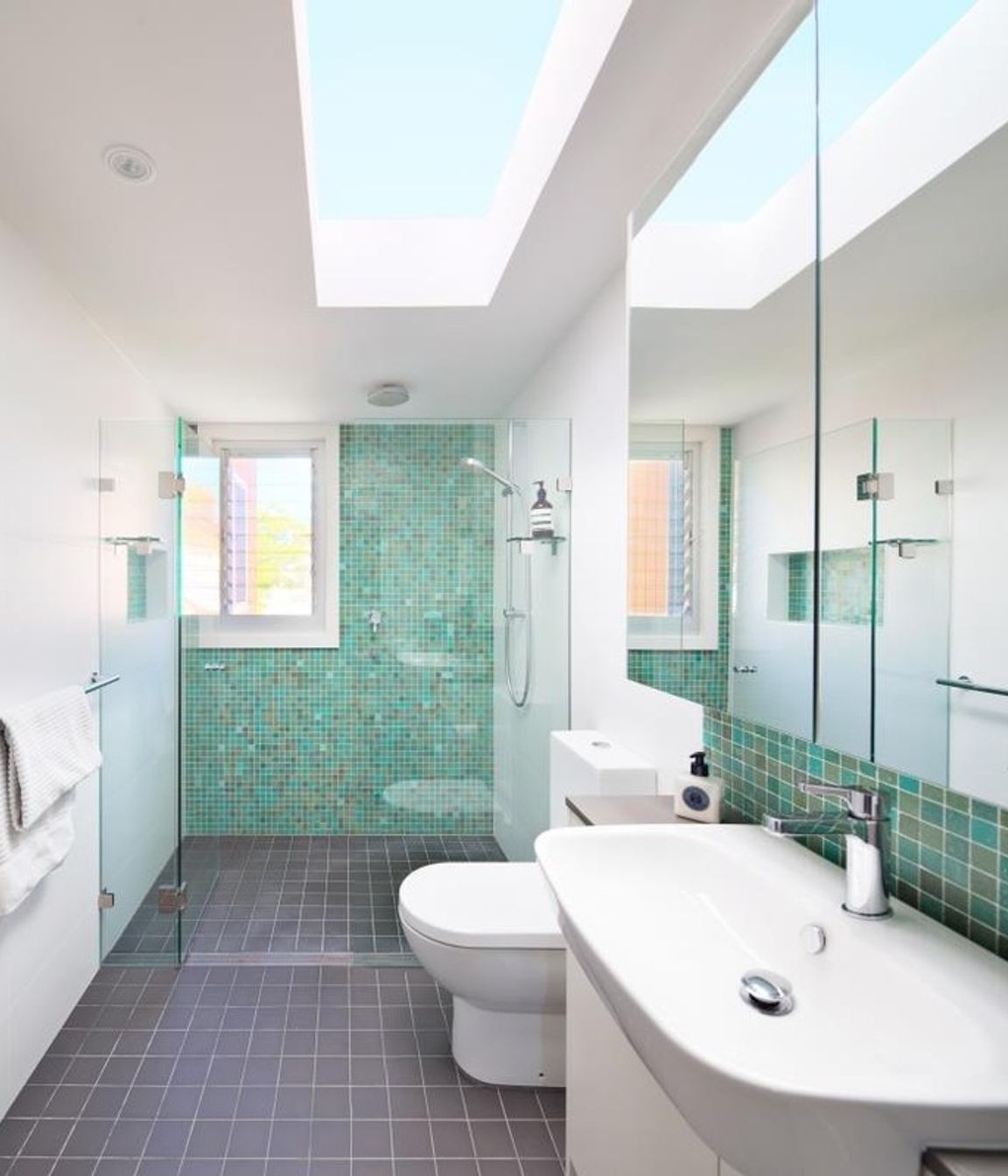 ##Annandale House 1