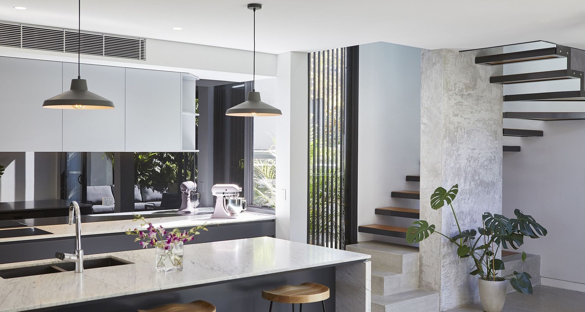 Green Wall House banner