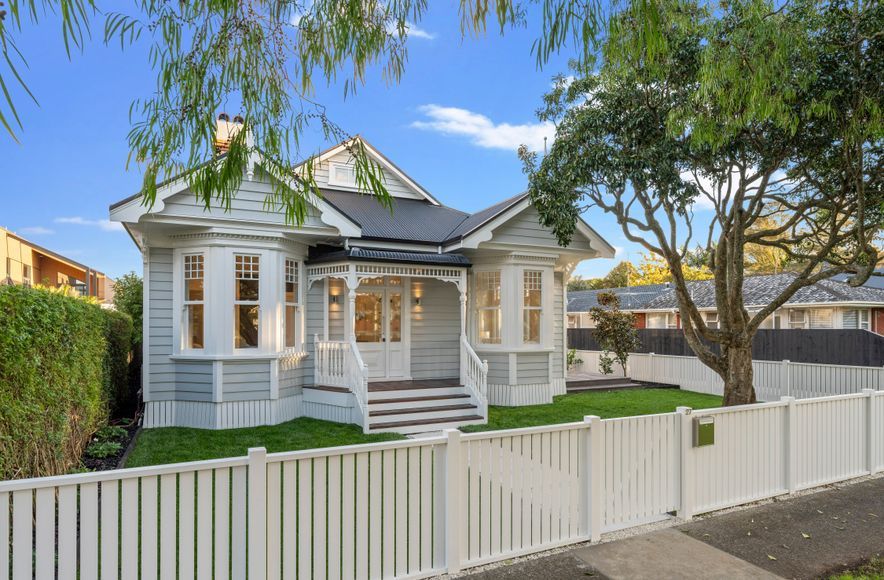 Epsom Villa