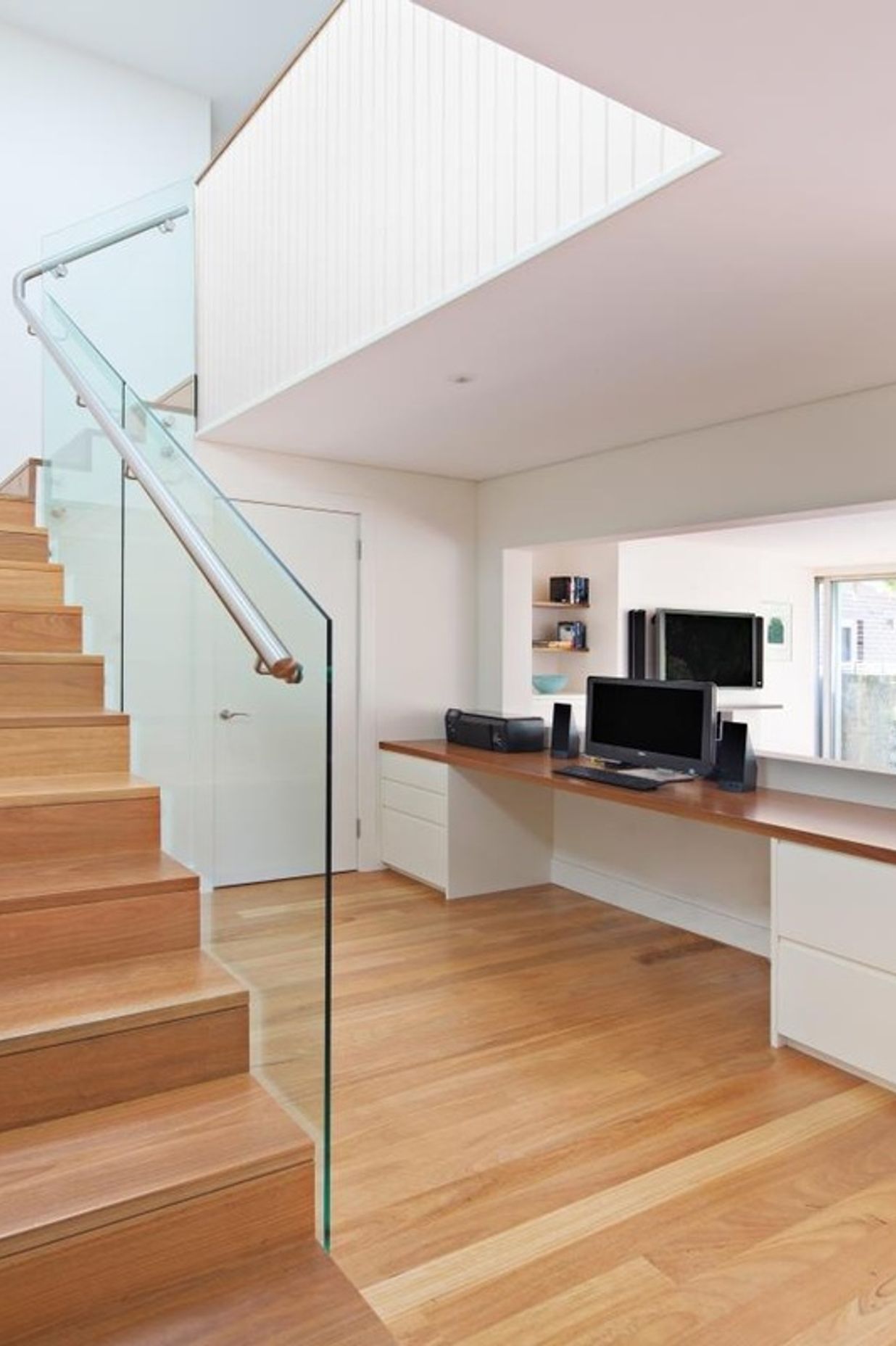 ##Annandale House 1