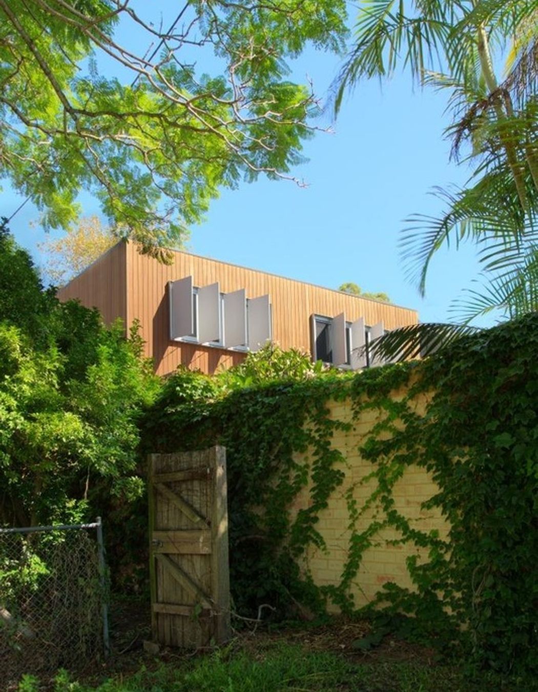 ##Annandale House 1