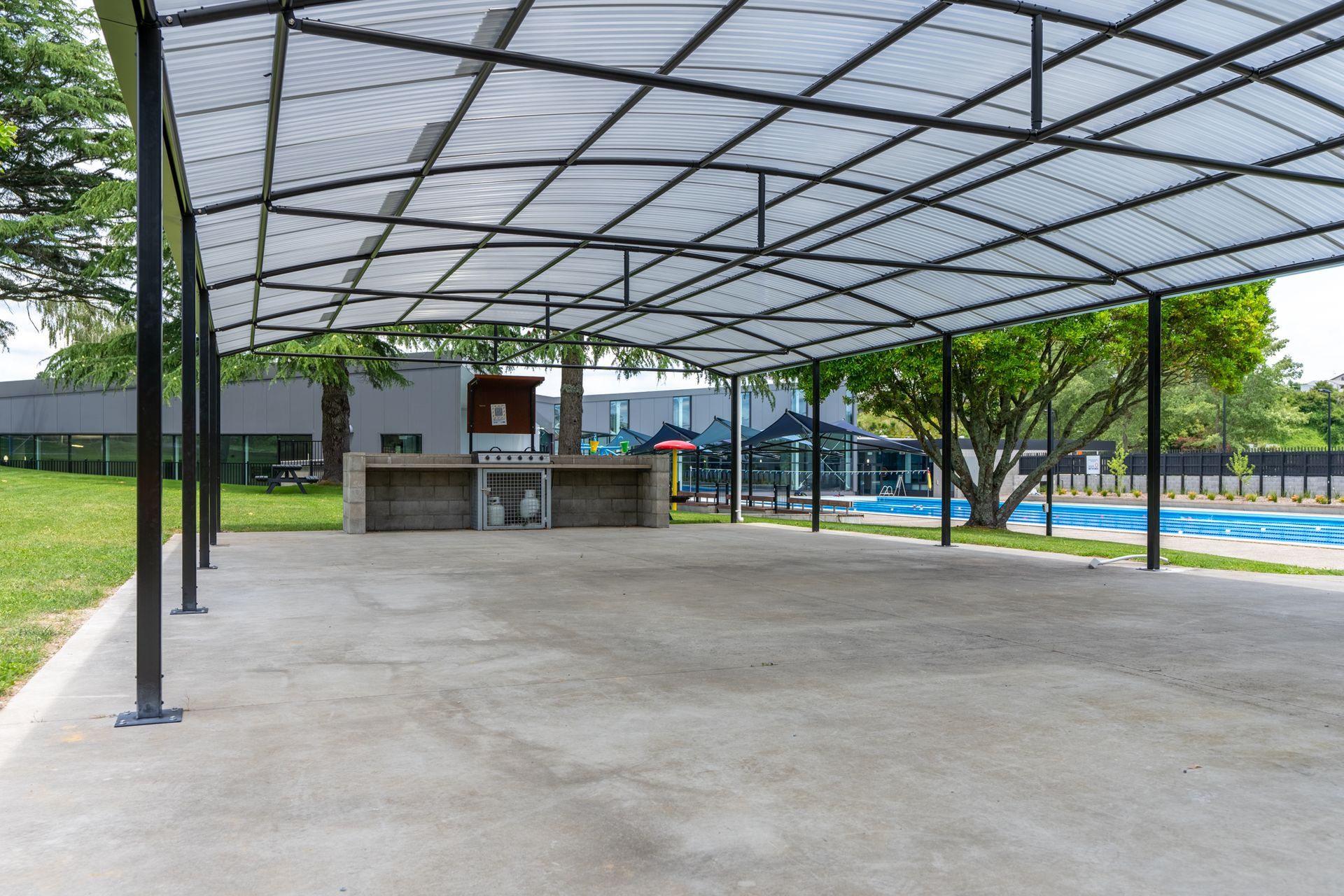 Archgola Cambridge Perry Aquatic Centre