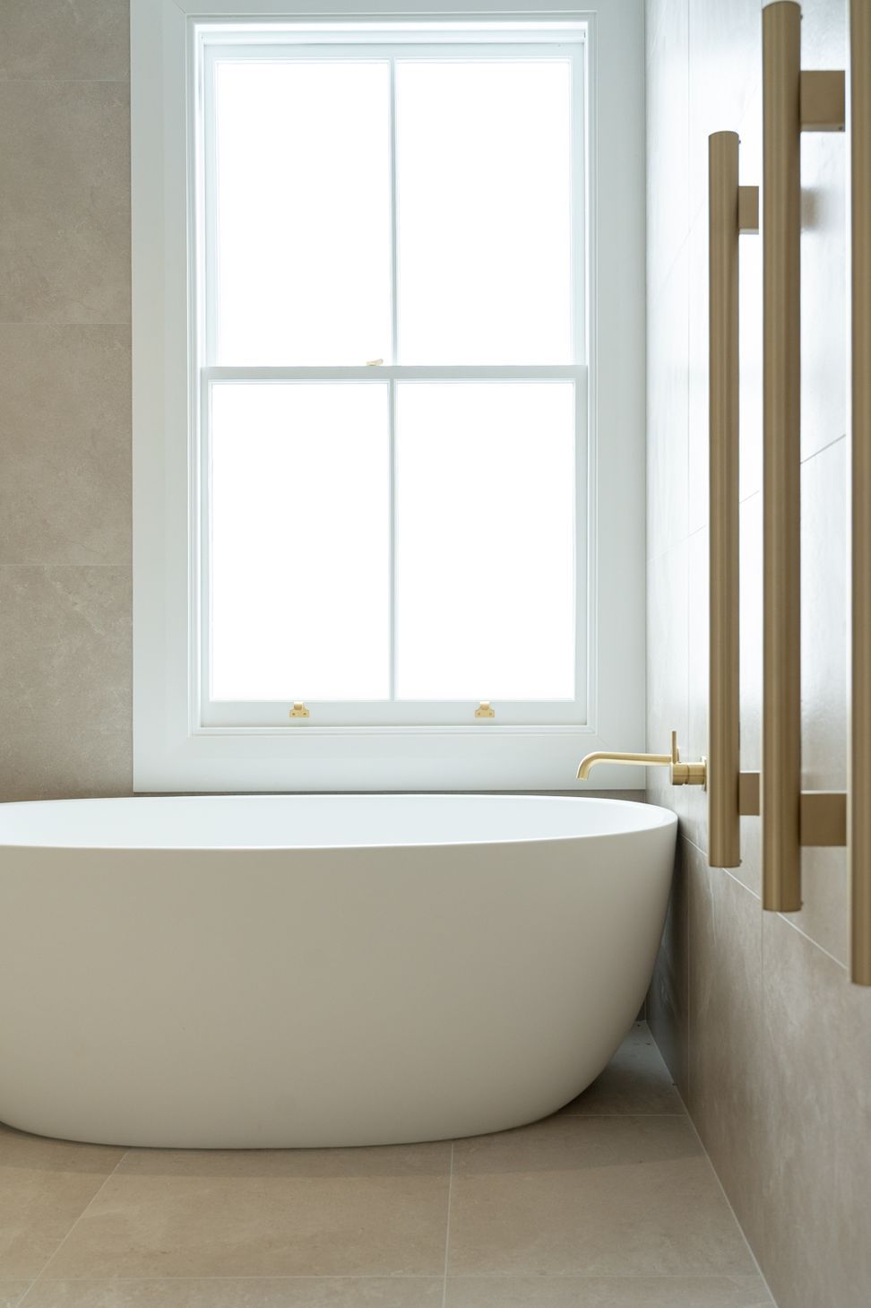 Bathroom-end-on-v4.jpg