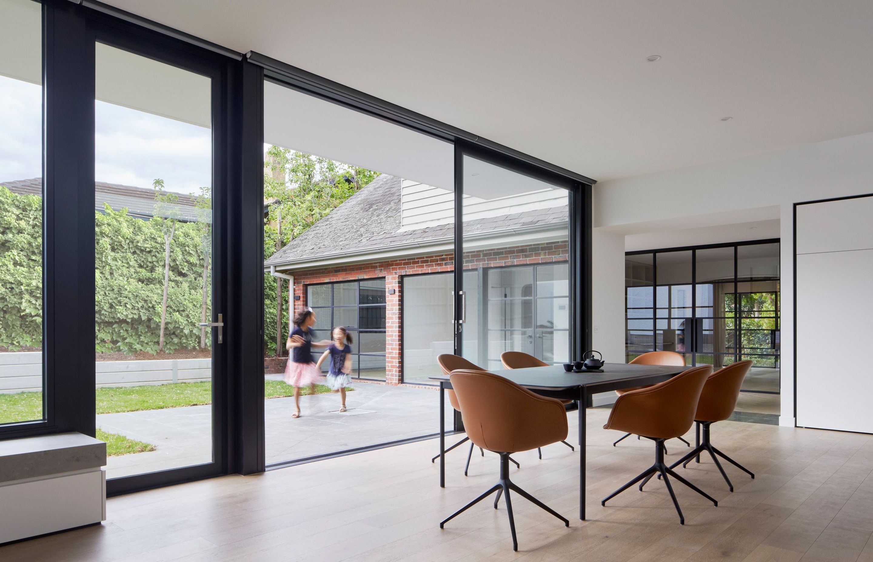 ##Robinson Road House, Hawthorn