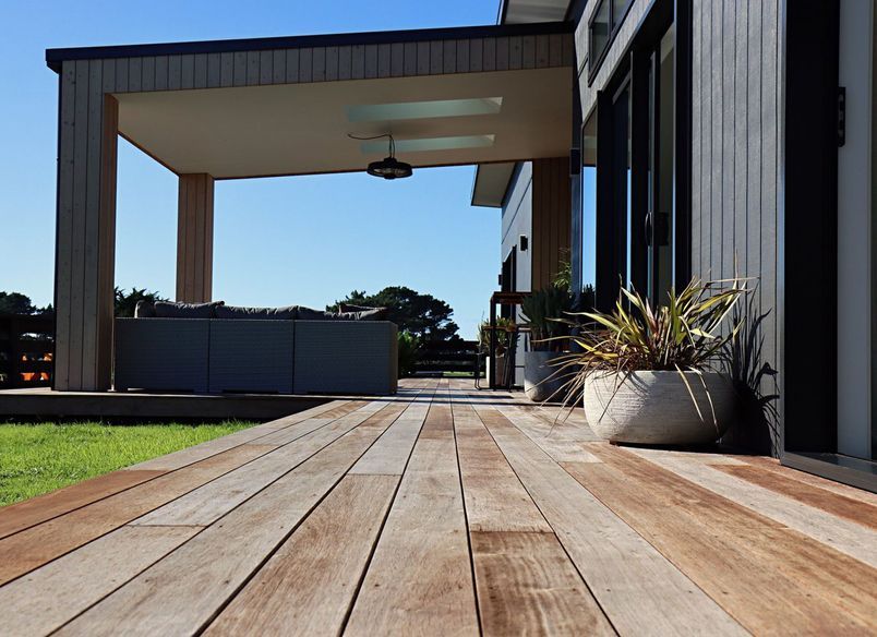 Covered Outdoor Entertainment Area