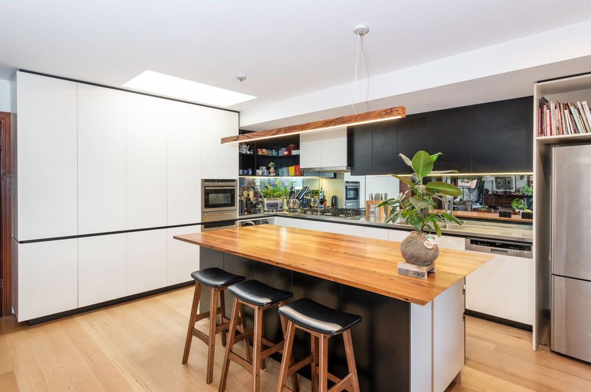 Thornbury House 3