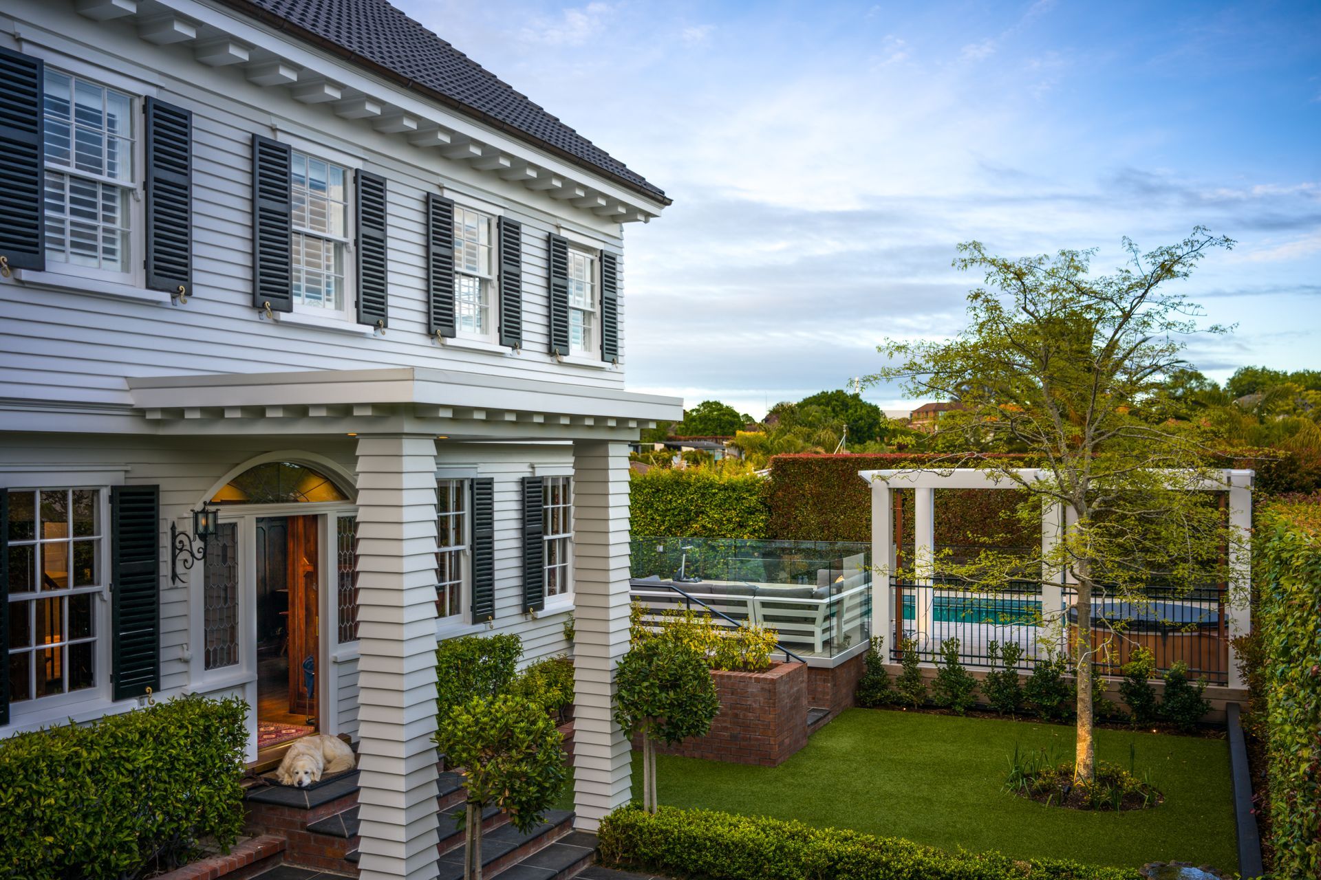 Front-entry-pergola-PM.jpg