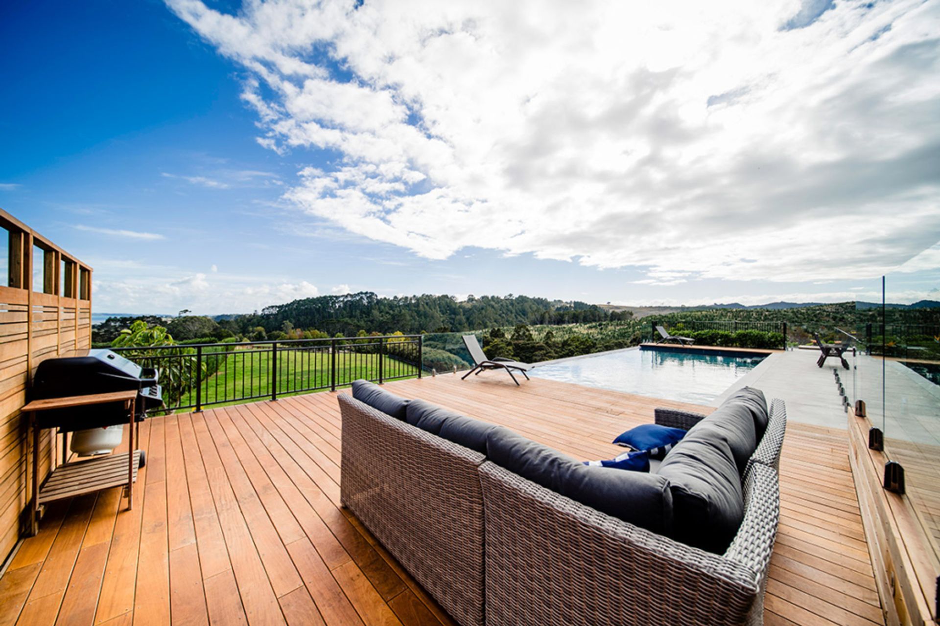 Waikopua Pool House