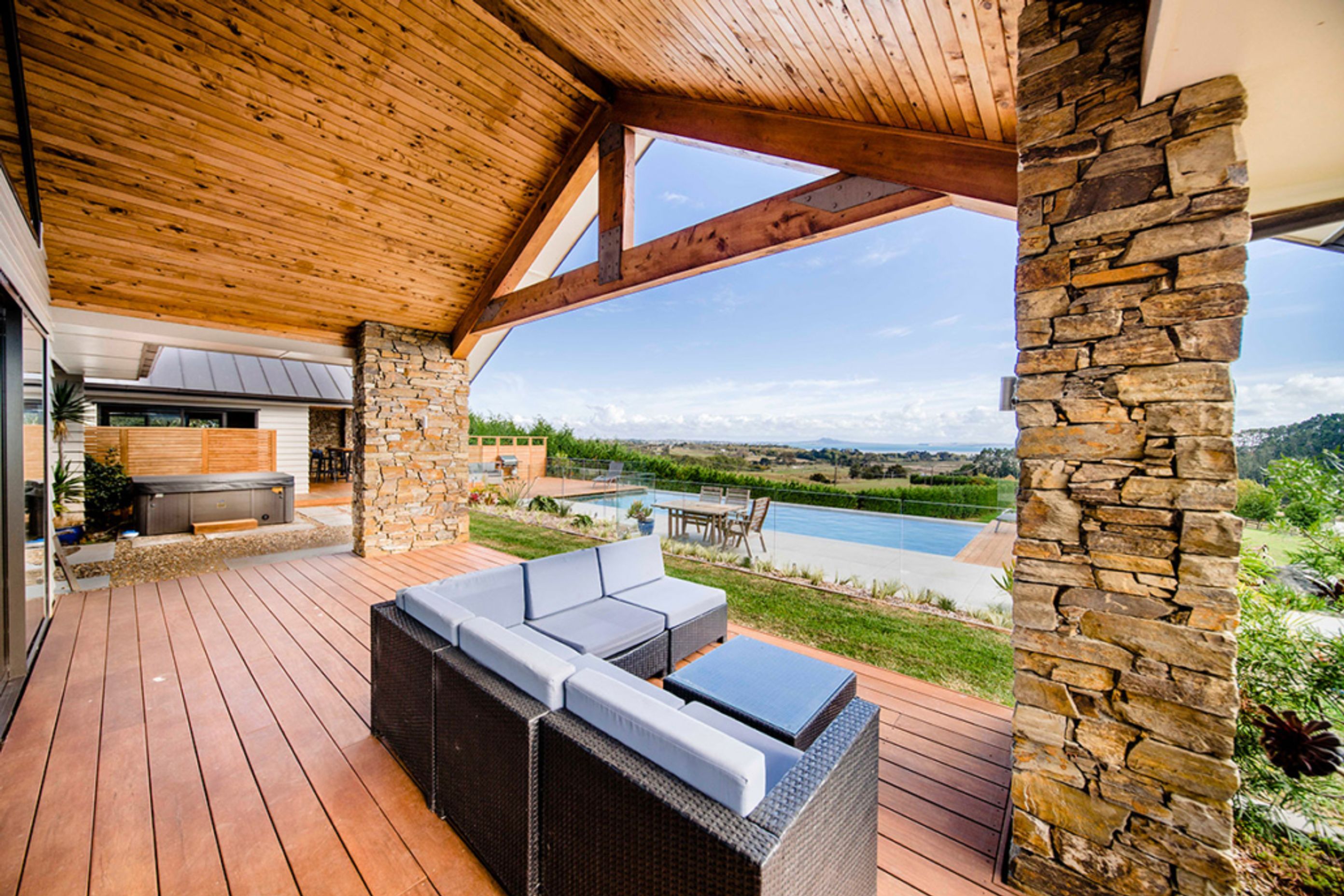 Waikopua Pool House
