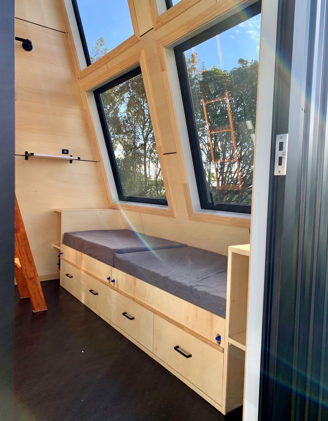 Hibernate Tiny Home