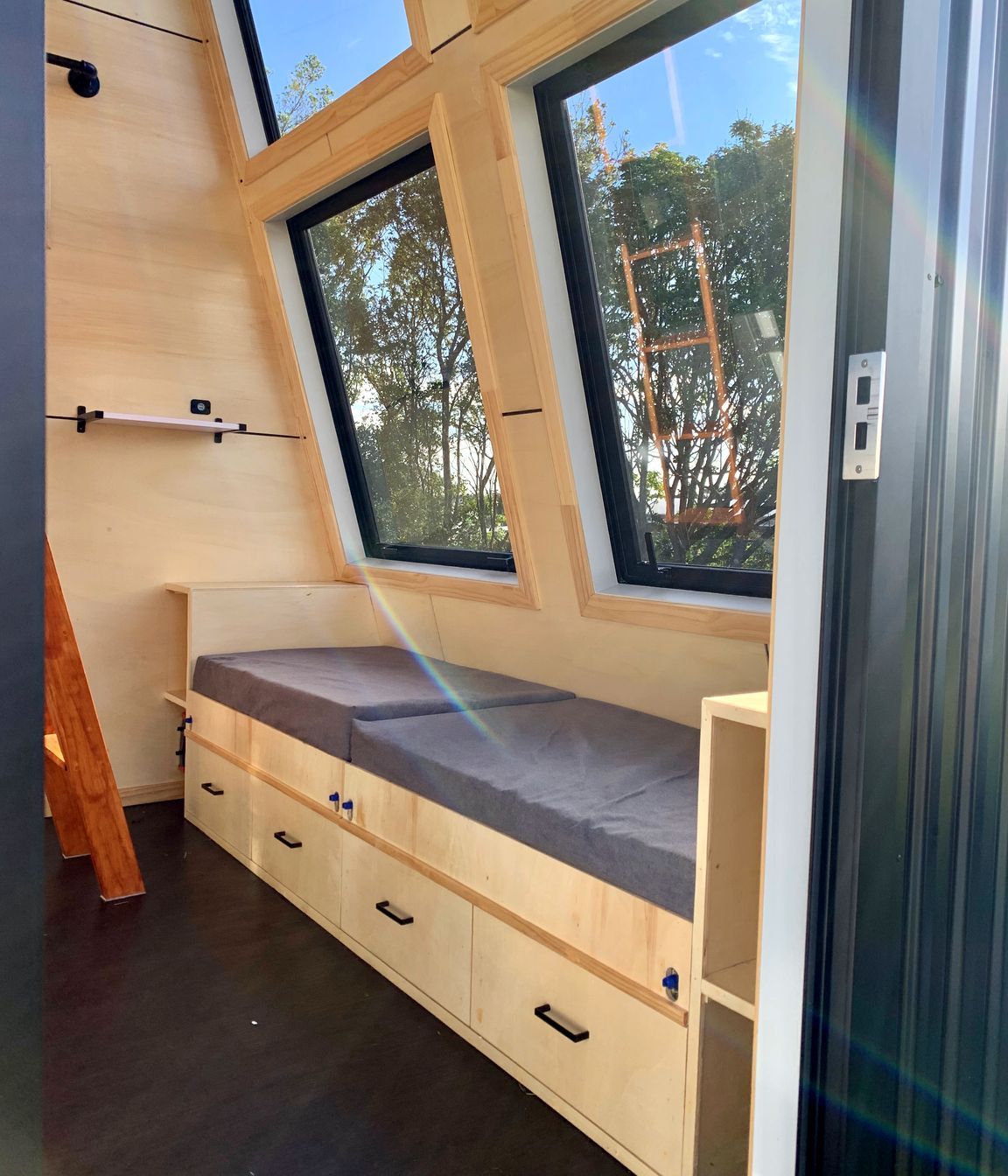 Hibernate Tiny Home
