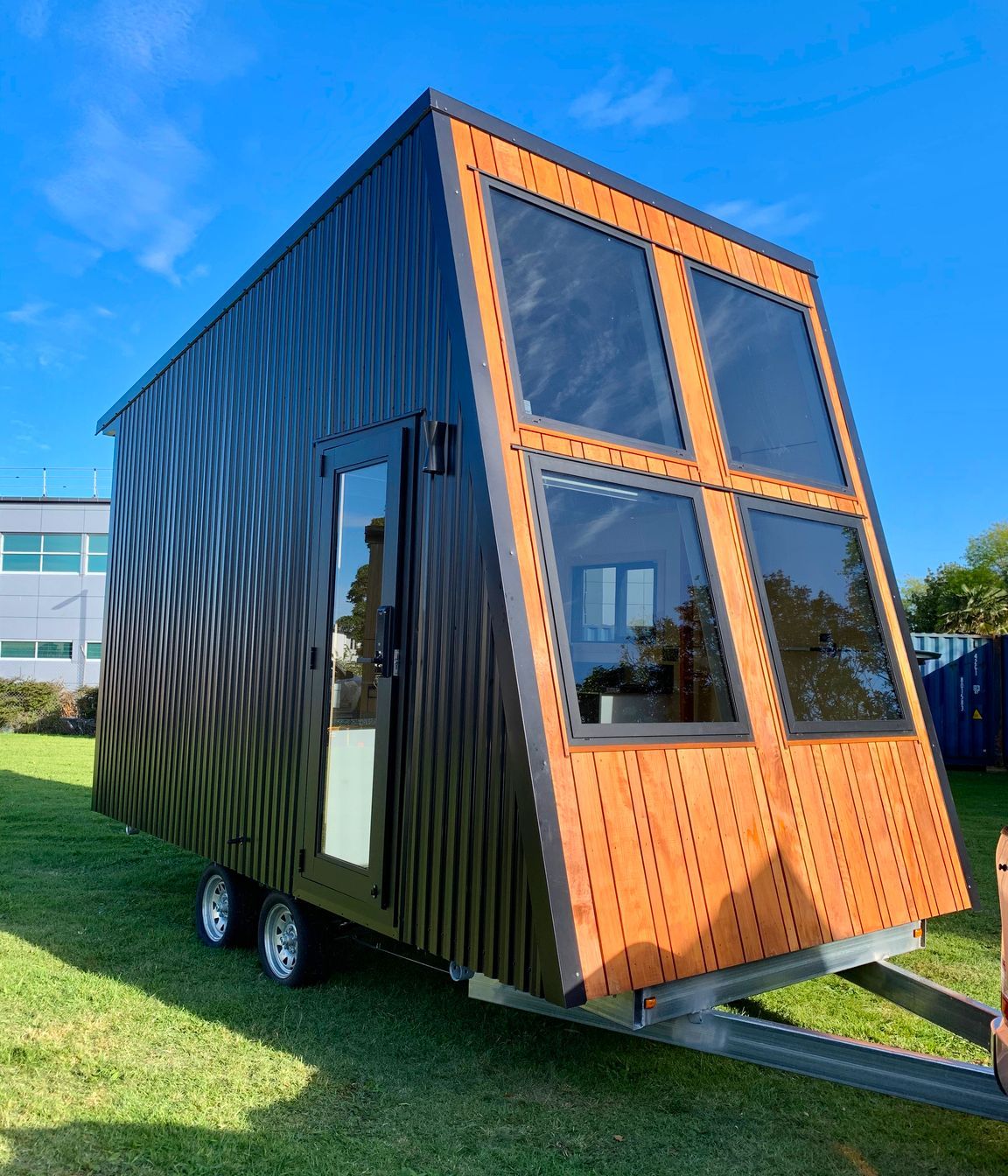 Hibernate Tiny Home
