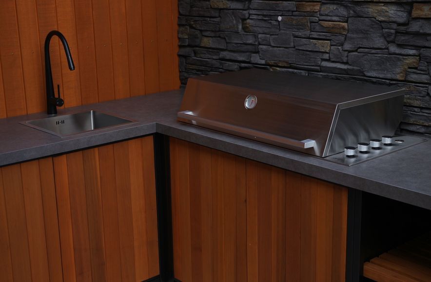 Arrowtown Outdoor Kitchen