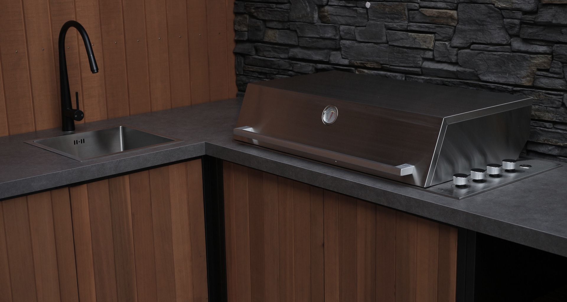 Arrowtown Outdoor Kitchen banner