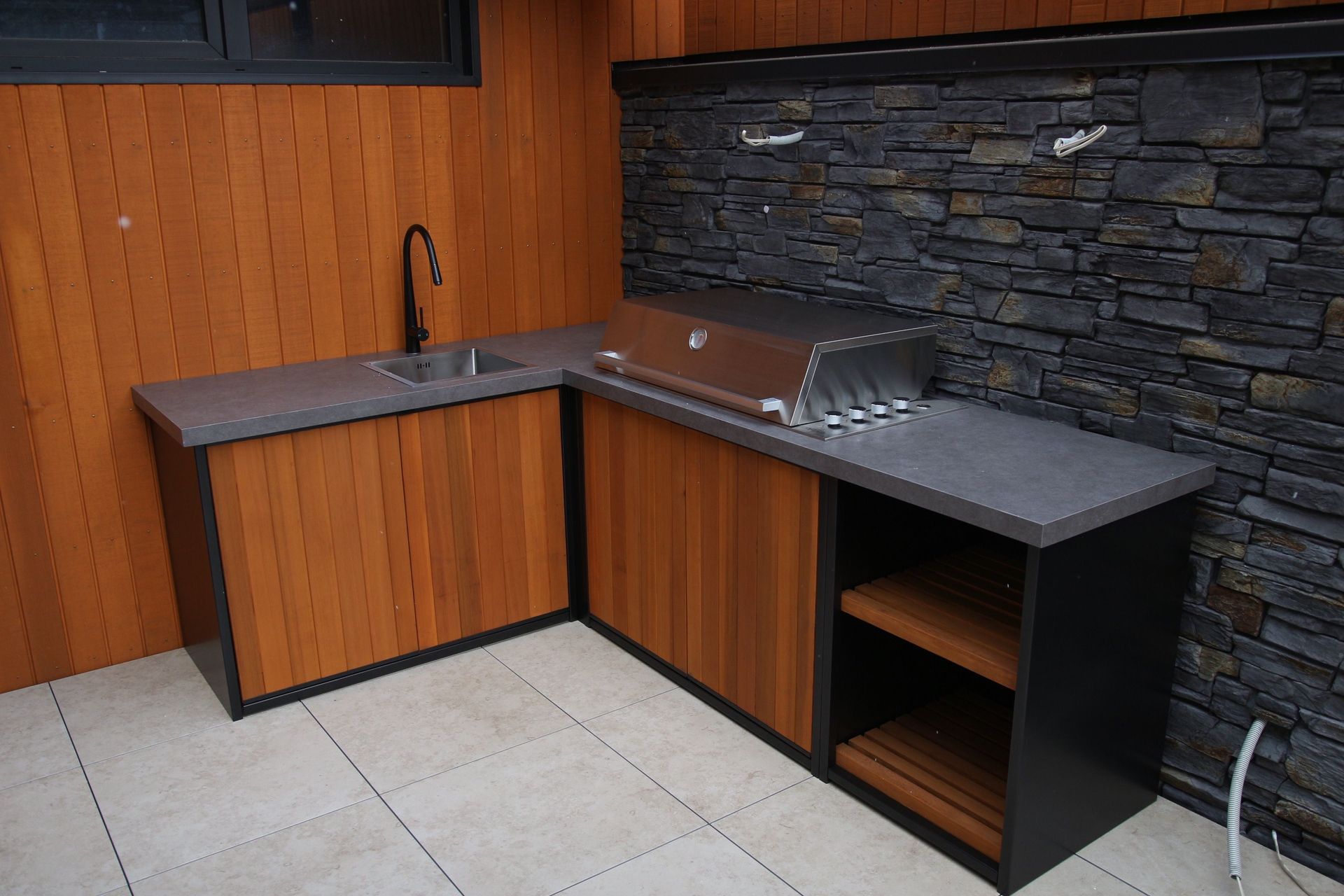 Arrowtown Outdoor Kitchen