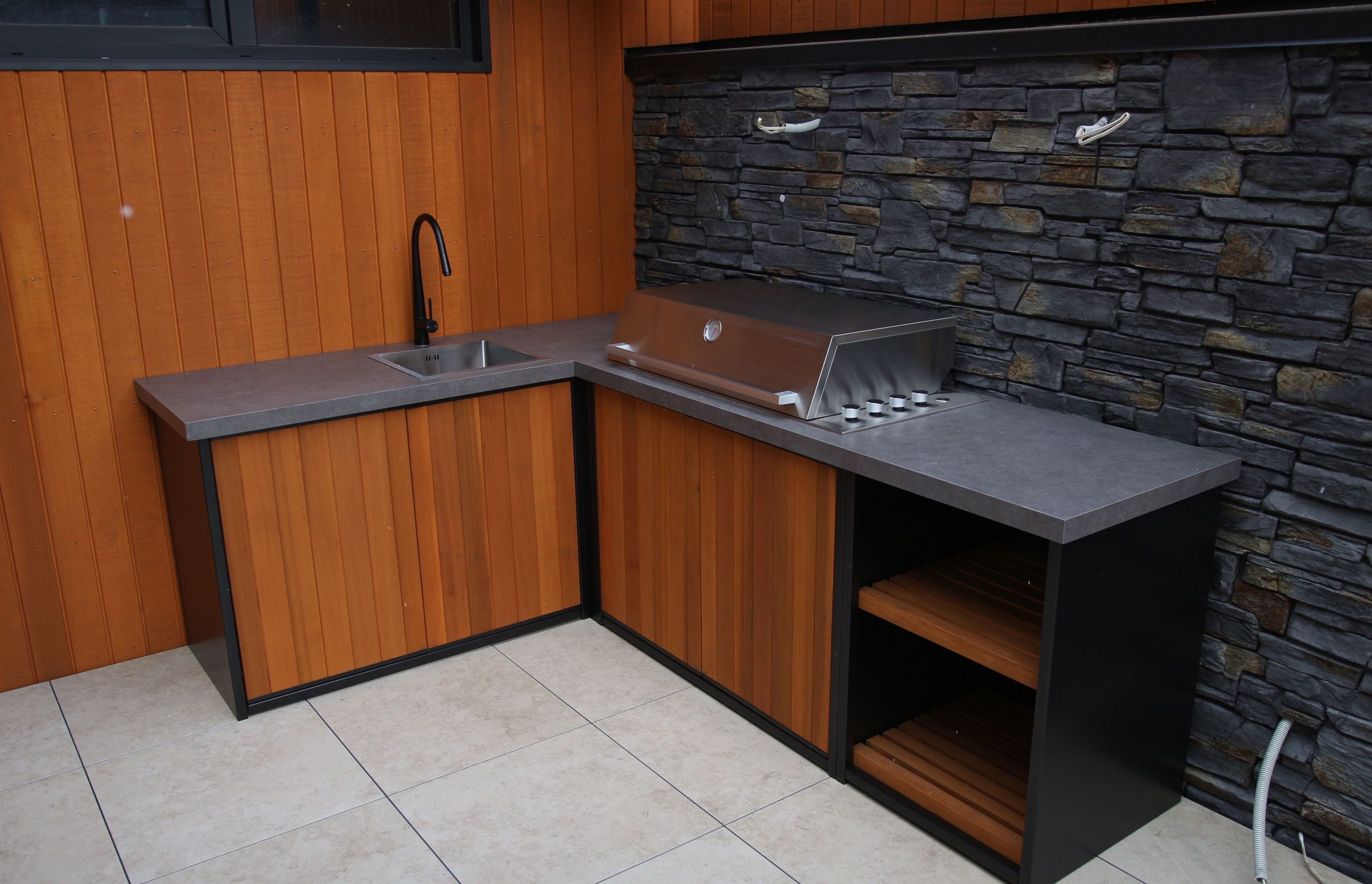 Arrowtown Outdoor Kitchen