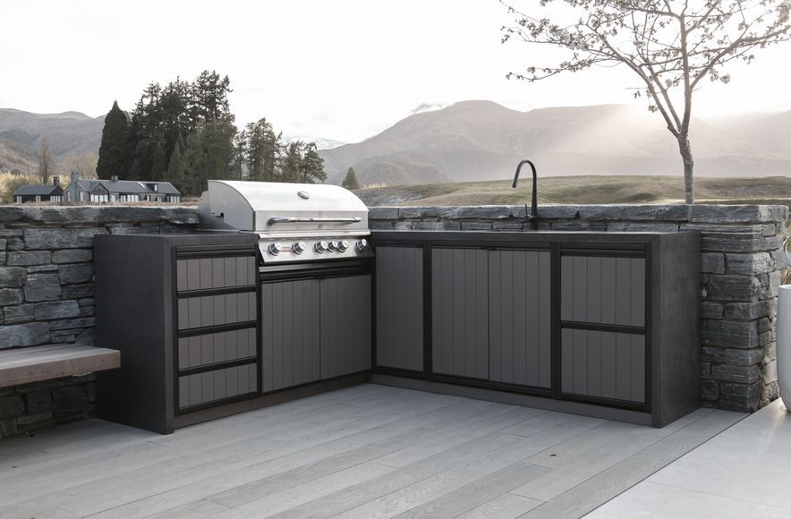 Millbrook Outdoor Kitchen