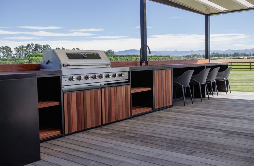 Fernside Outdoor Kitchen