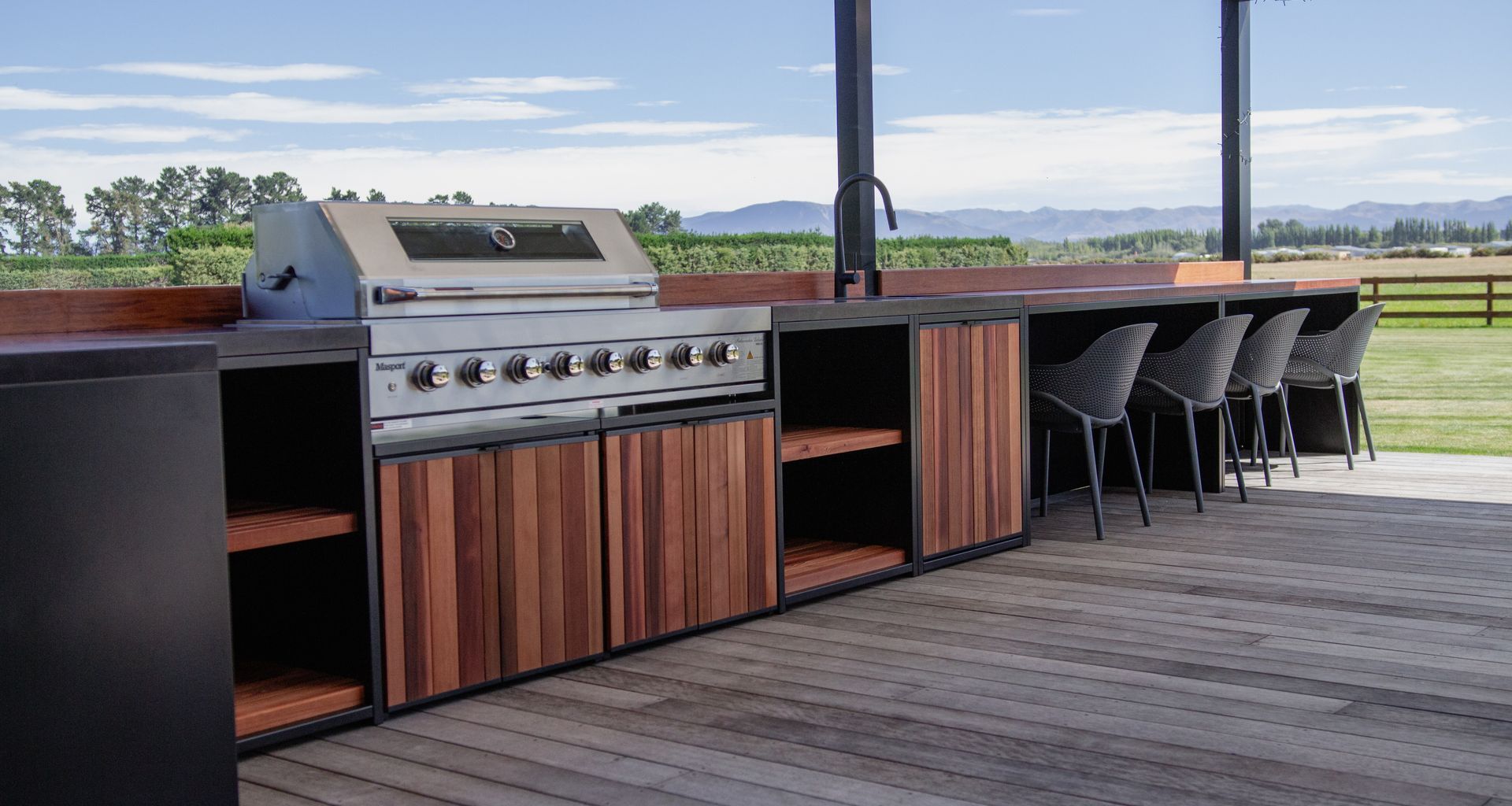 Fernside Outdoor Kitchen banner