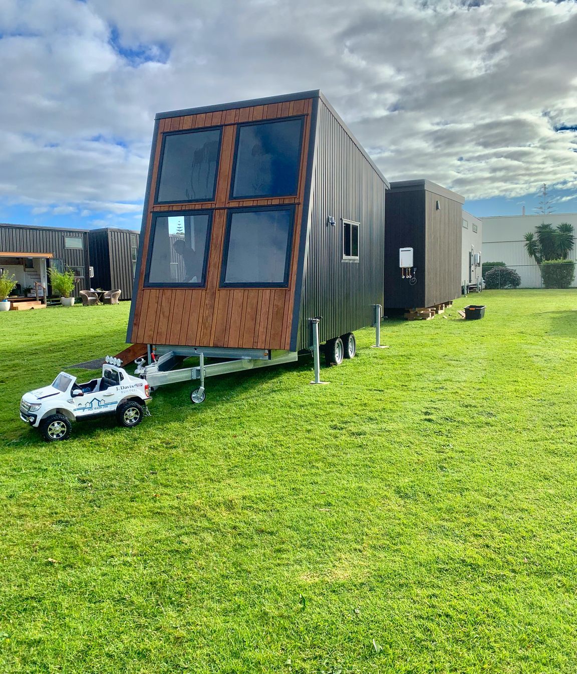 Hibernate Tiny Home