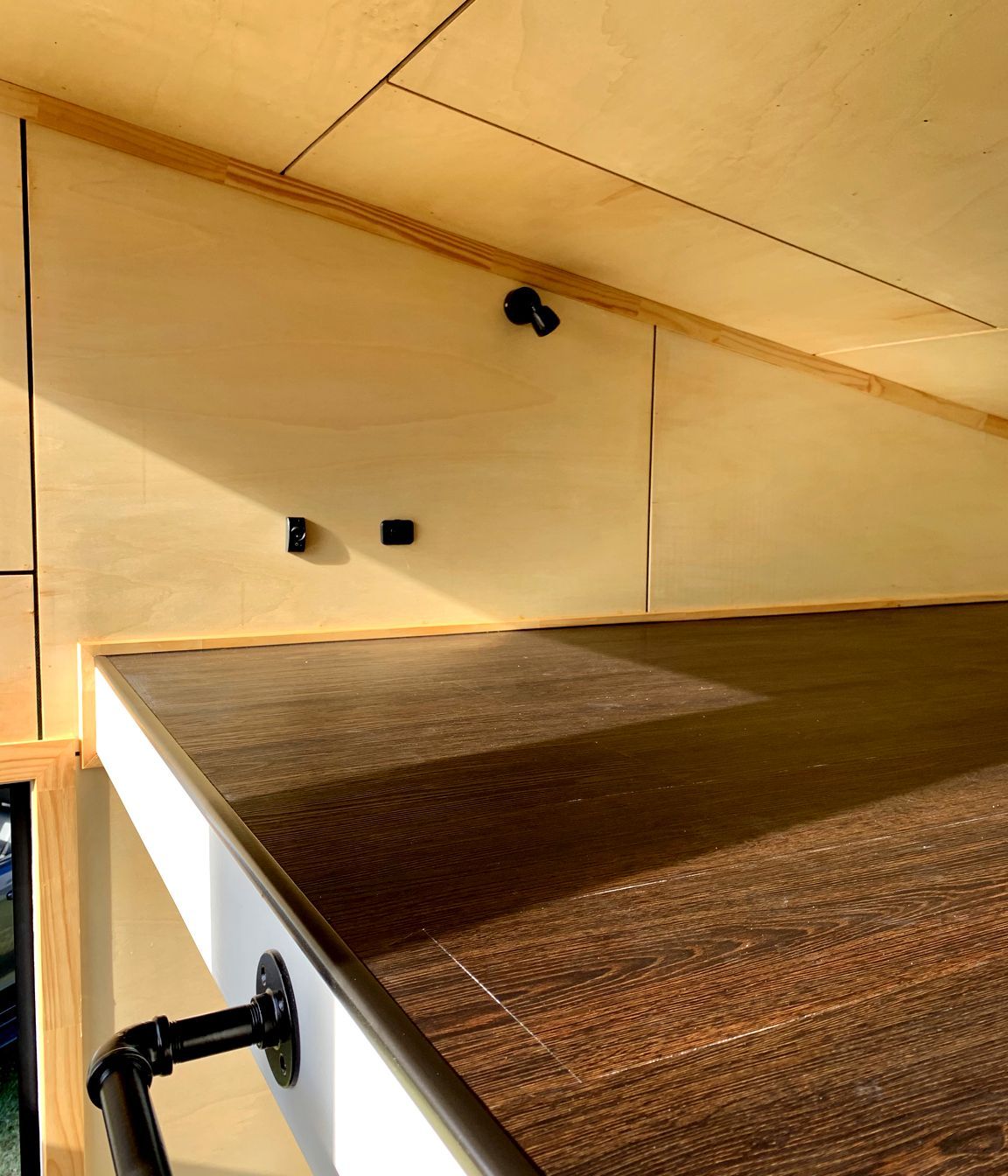 Hibernate Tiny Home