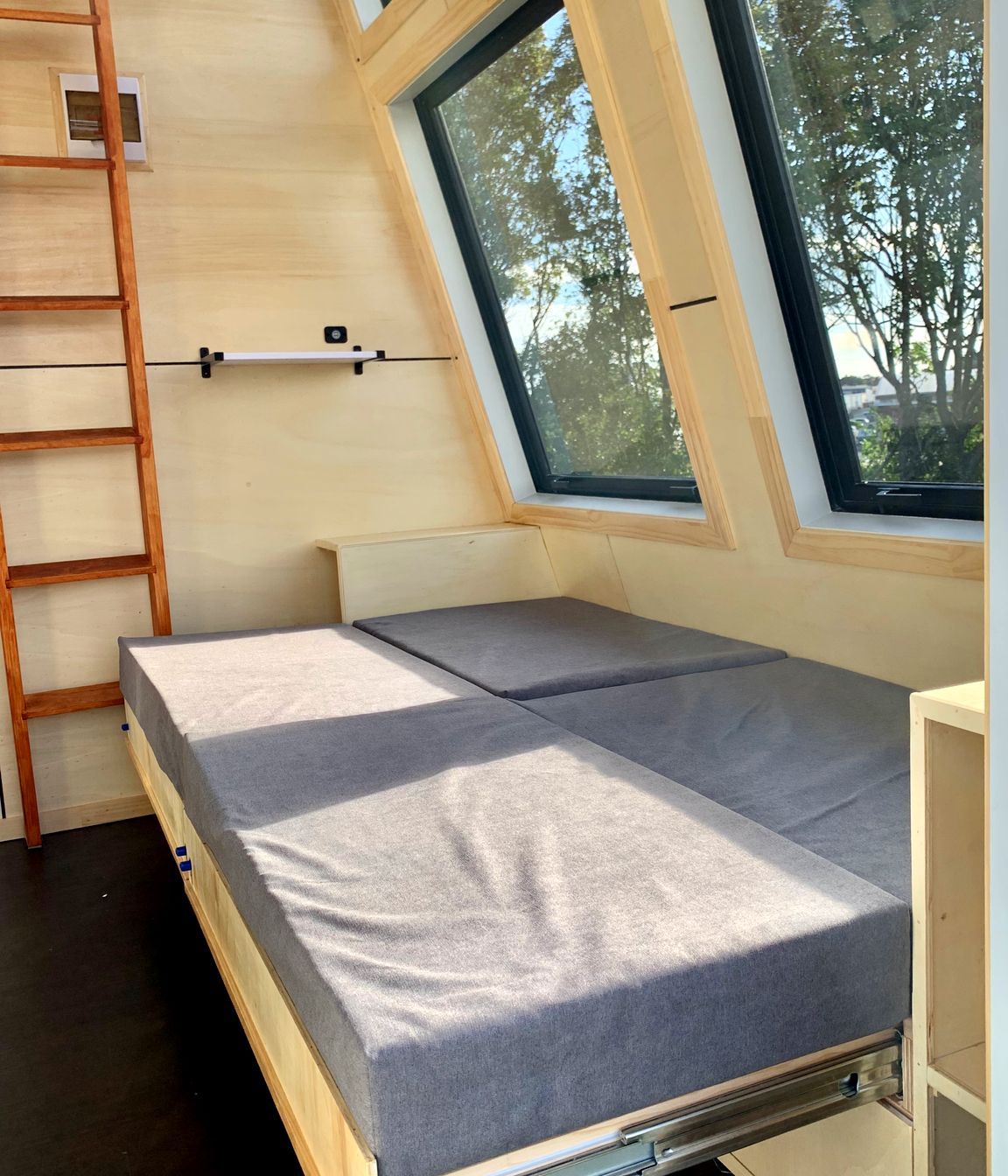 Hibernate Tiny Home