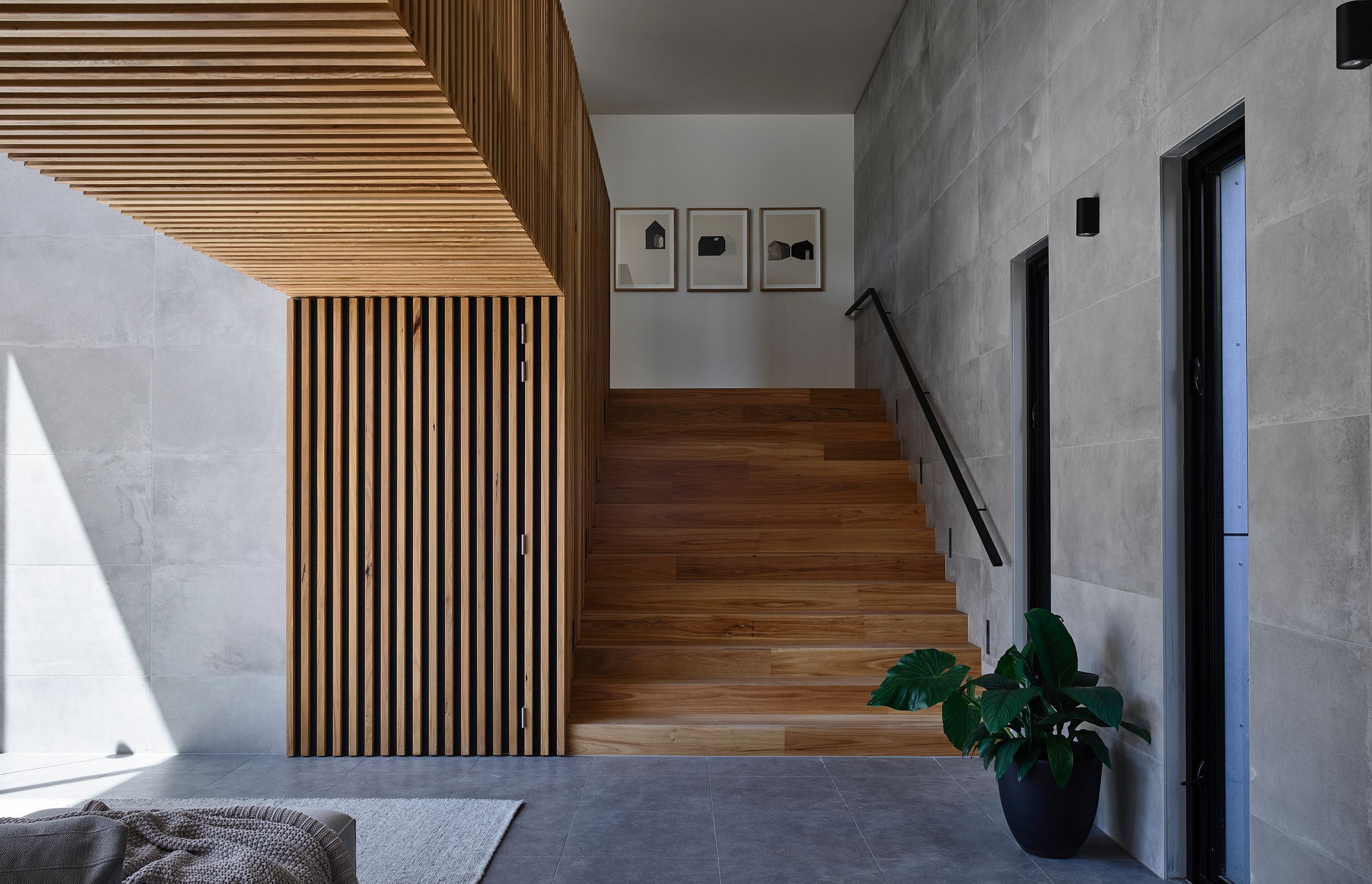 Link Bridge House