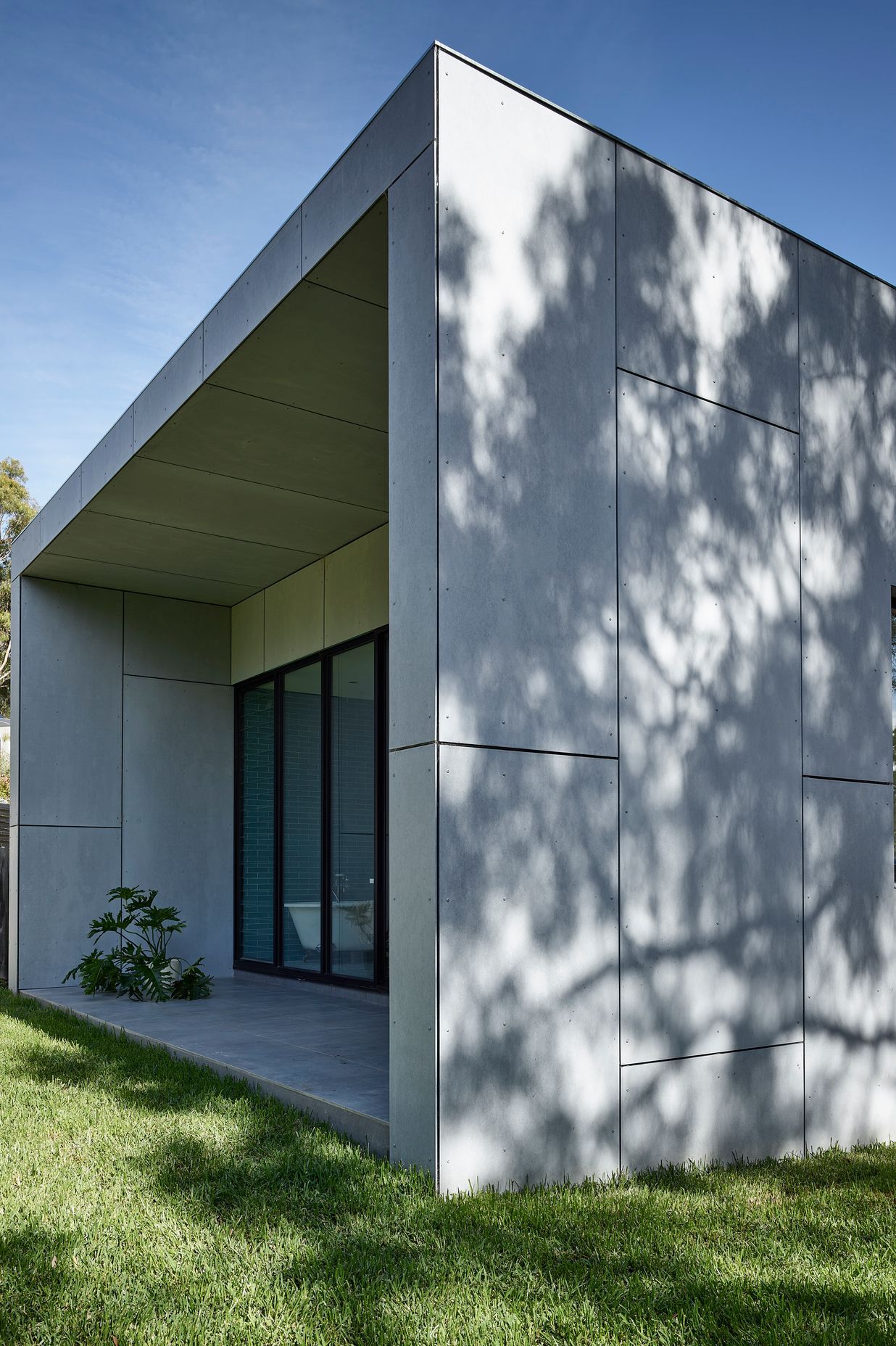 Link Bridge House