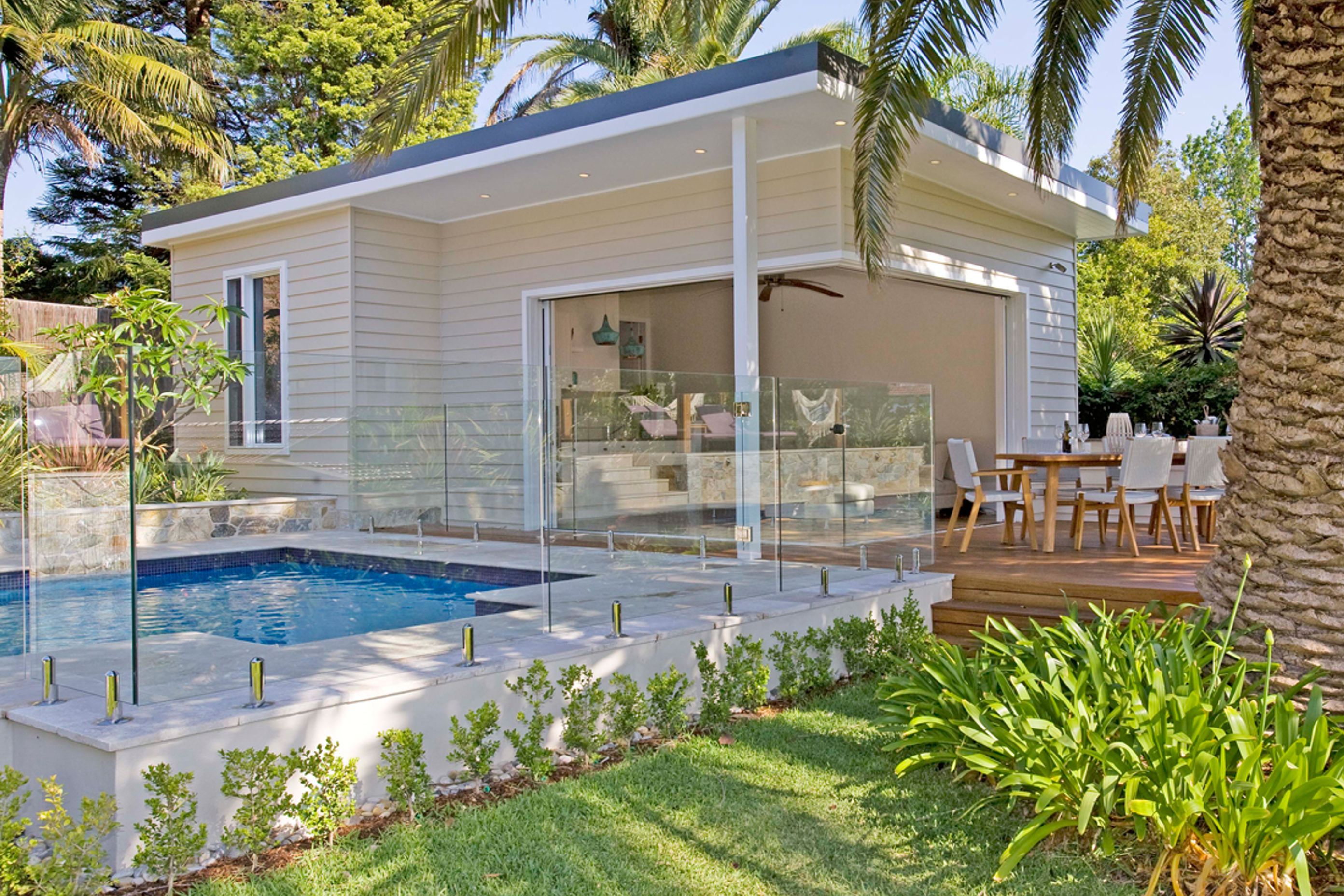 Cabana and Pool Clontarf