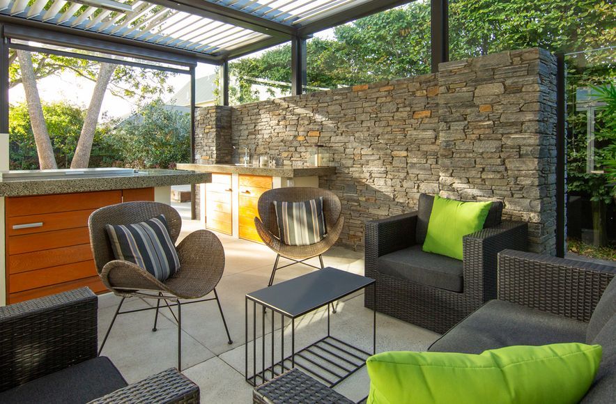 Knowles Street outdoor living